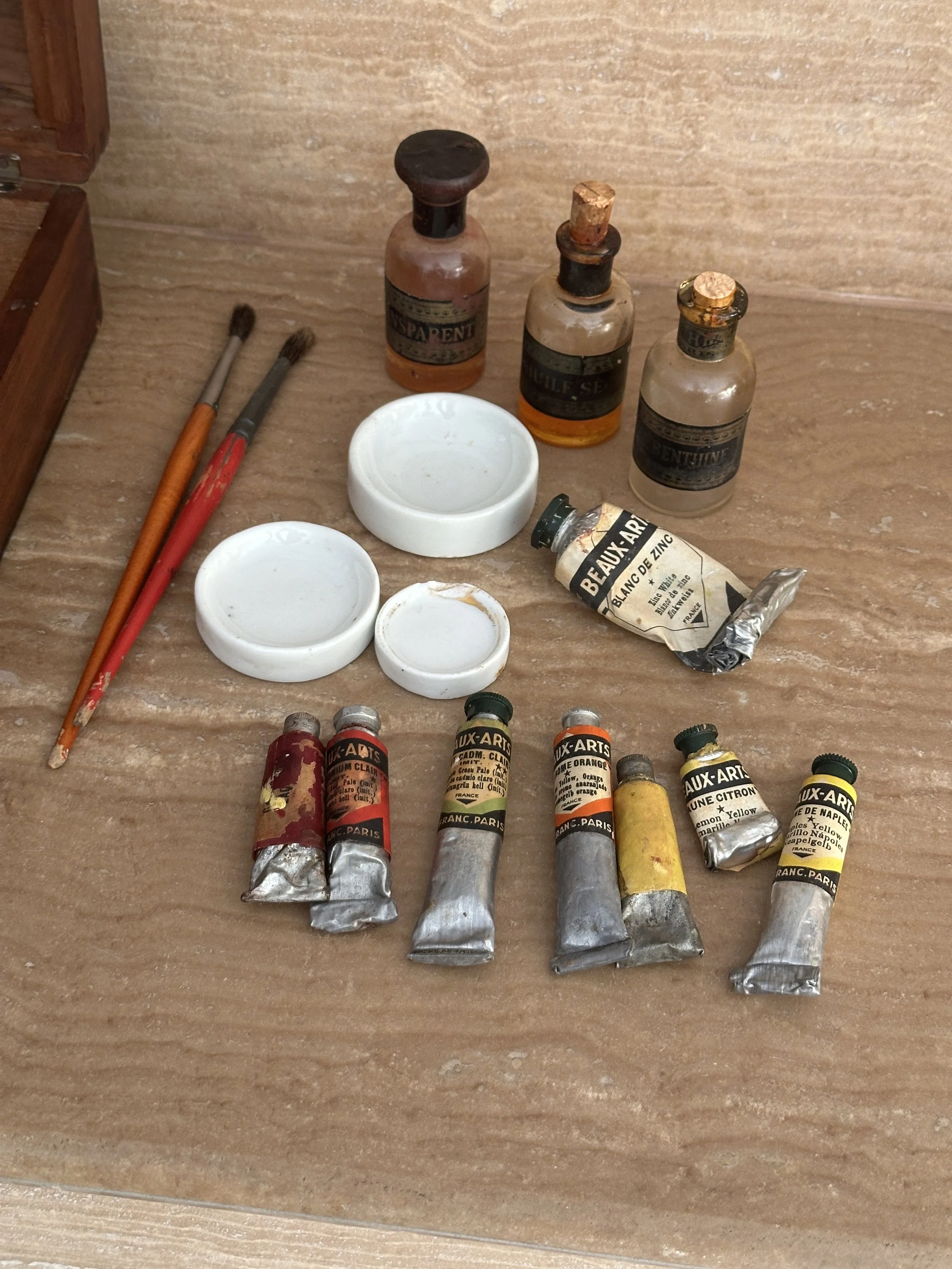 Antique French artist paint box with original Lefranc paint tubes