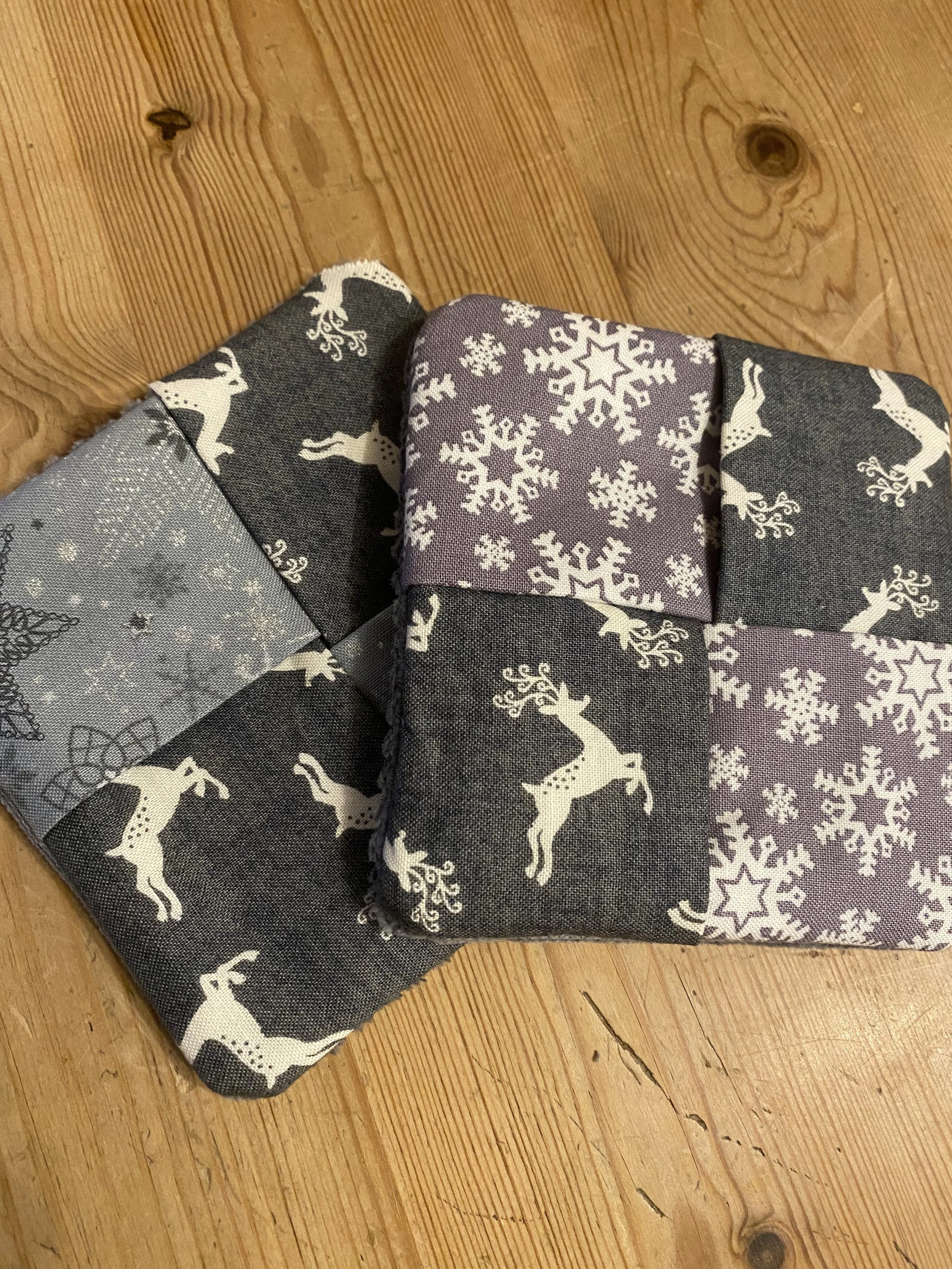 Quilted Christmas coasters x 2