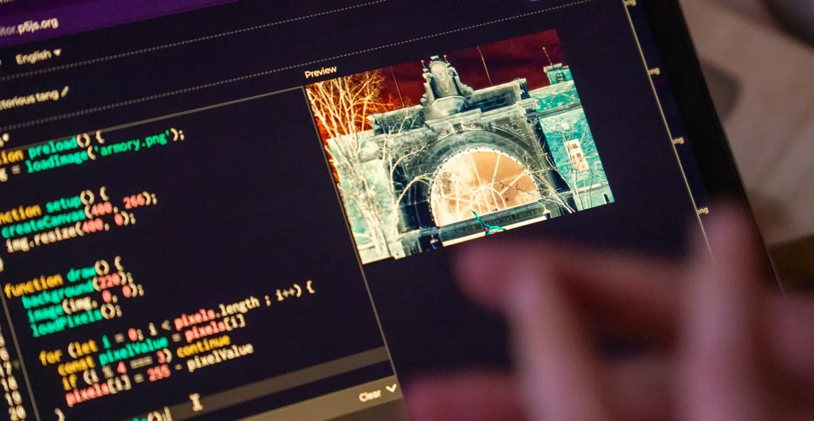 'Deconstructing the Image' : Creating Coding Workshop with Maddie Brucker