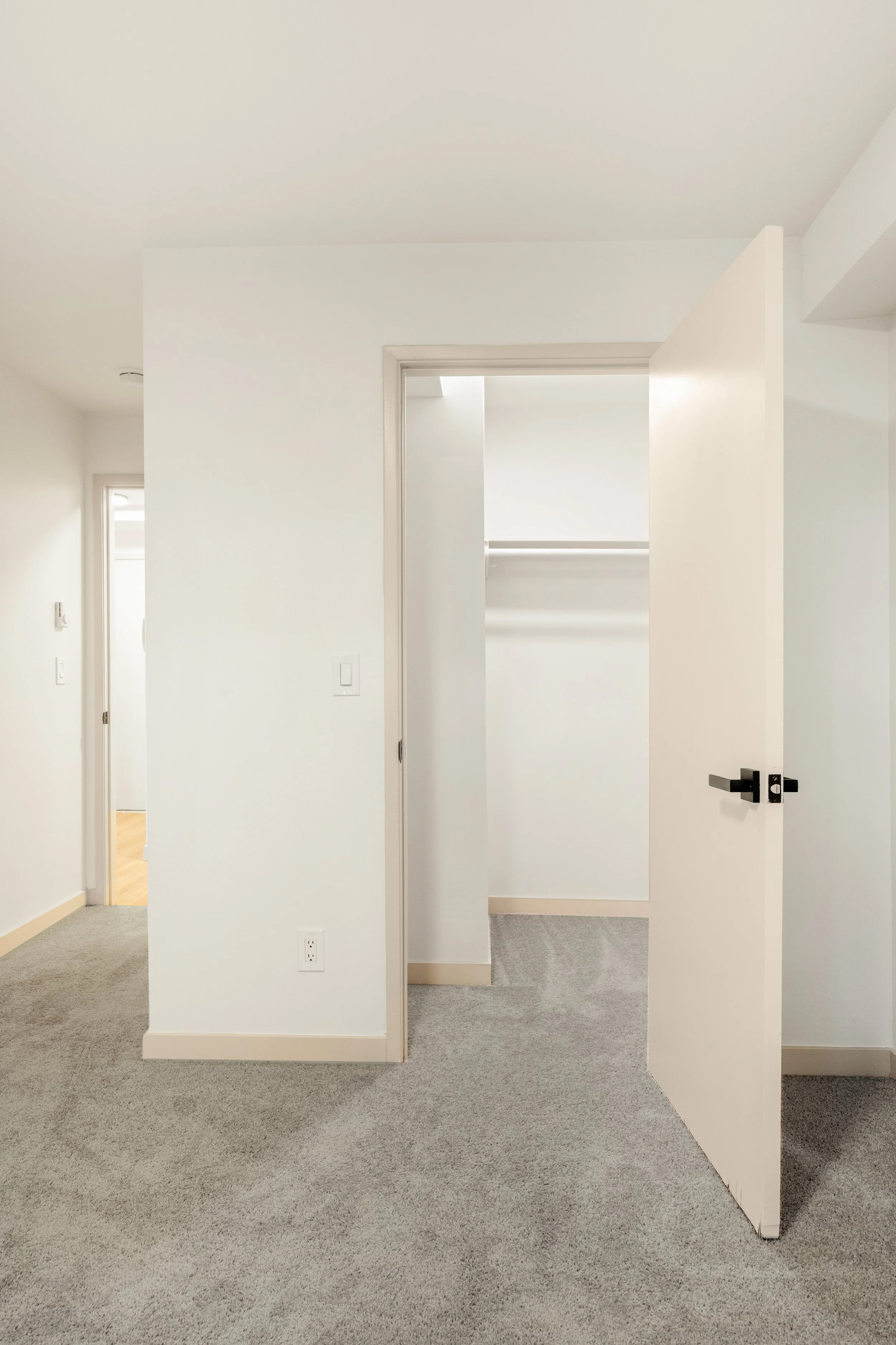 33-2600 41st Ave SW-Unit 1-14.jpg