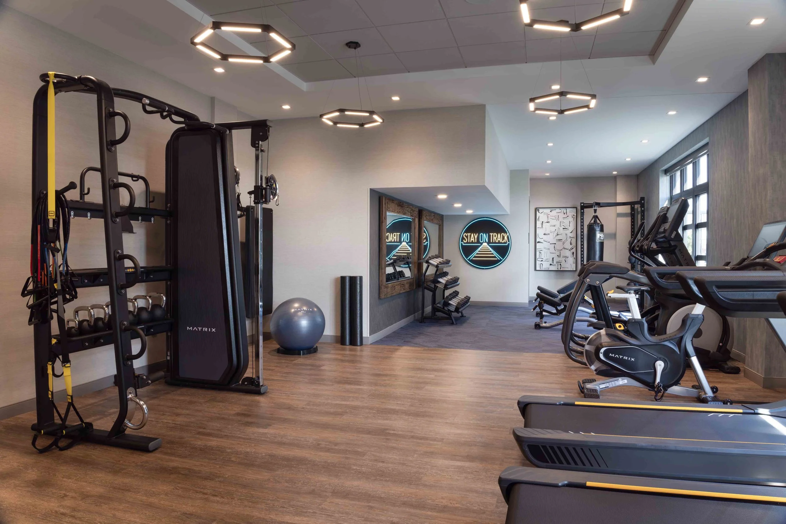 _SPB6063Gym4.jpg