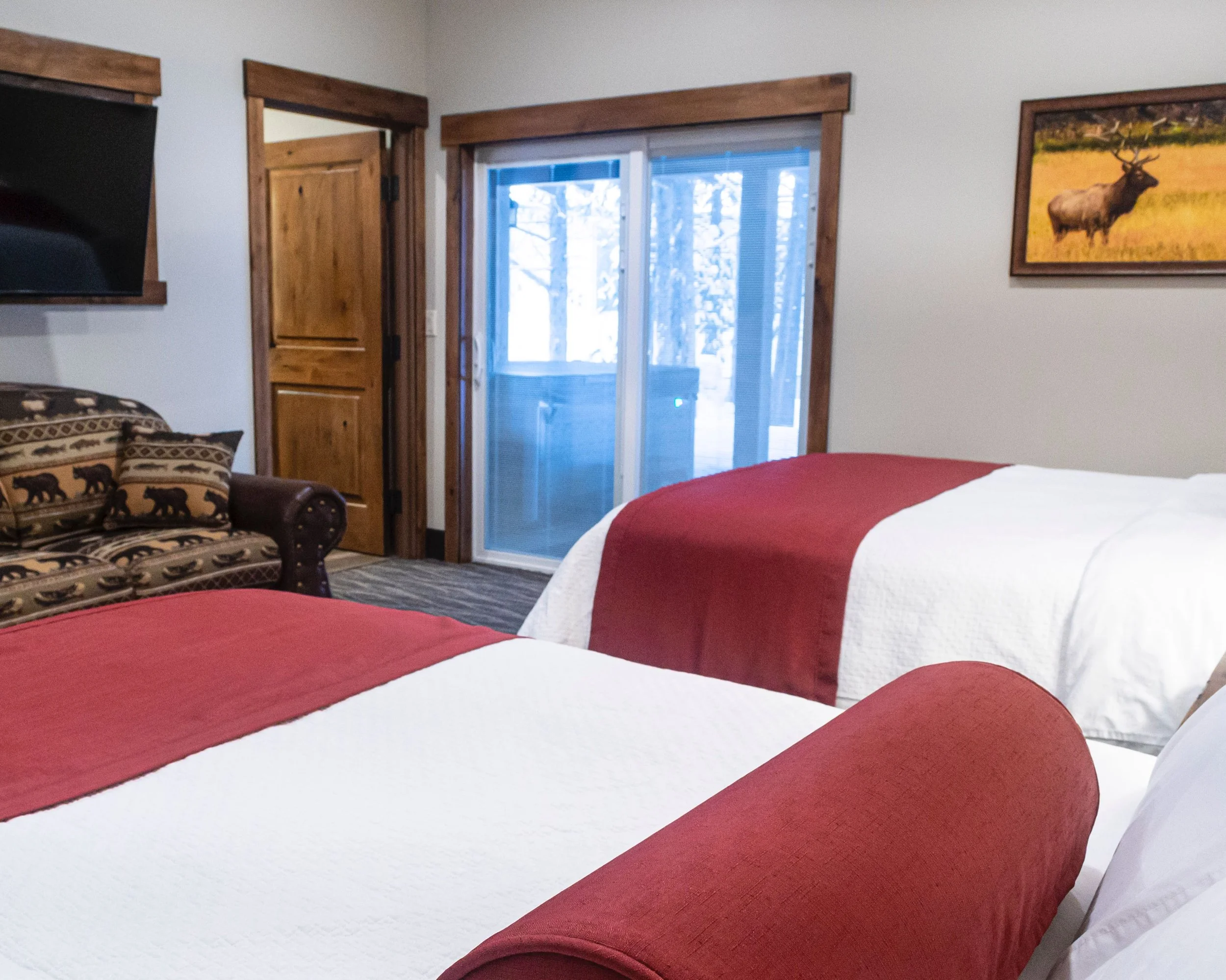 Double Queen Suite- Sleeps 6