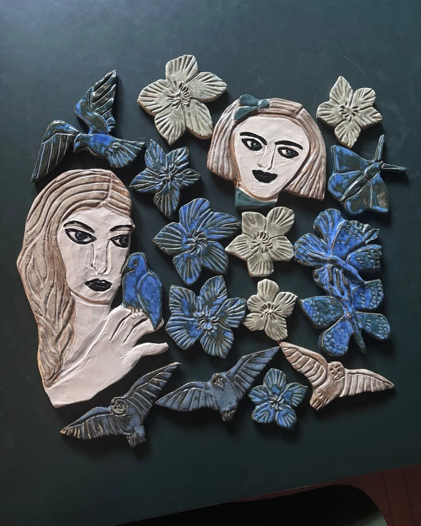 Legenden om Juleroserne #ceramicarts #clayart #stent&oslash;j #selmalagerl&ouml;f #julelegende