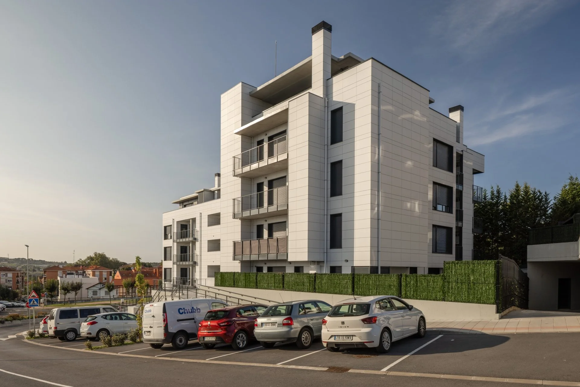 Bloque residencial VPO Agirreondo Kalea 1 Berango Bizkaia — dirección de obra eléctrica Griddex