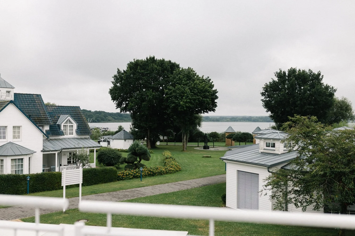 Schwielowsee Resort, Blick in Garten