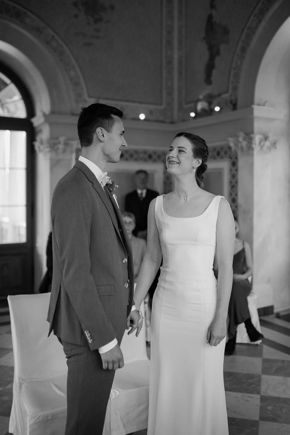 Trauung Maurisches Kabinett, Brautpaar, Belvedere Pfingstberg Potsdam, Schwarzweiß Foto