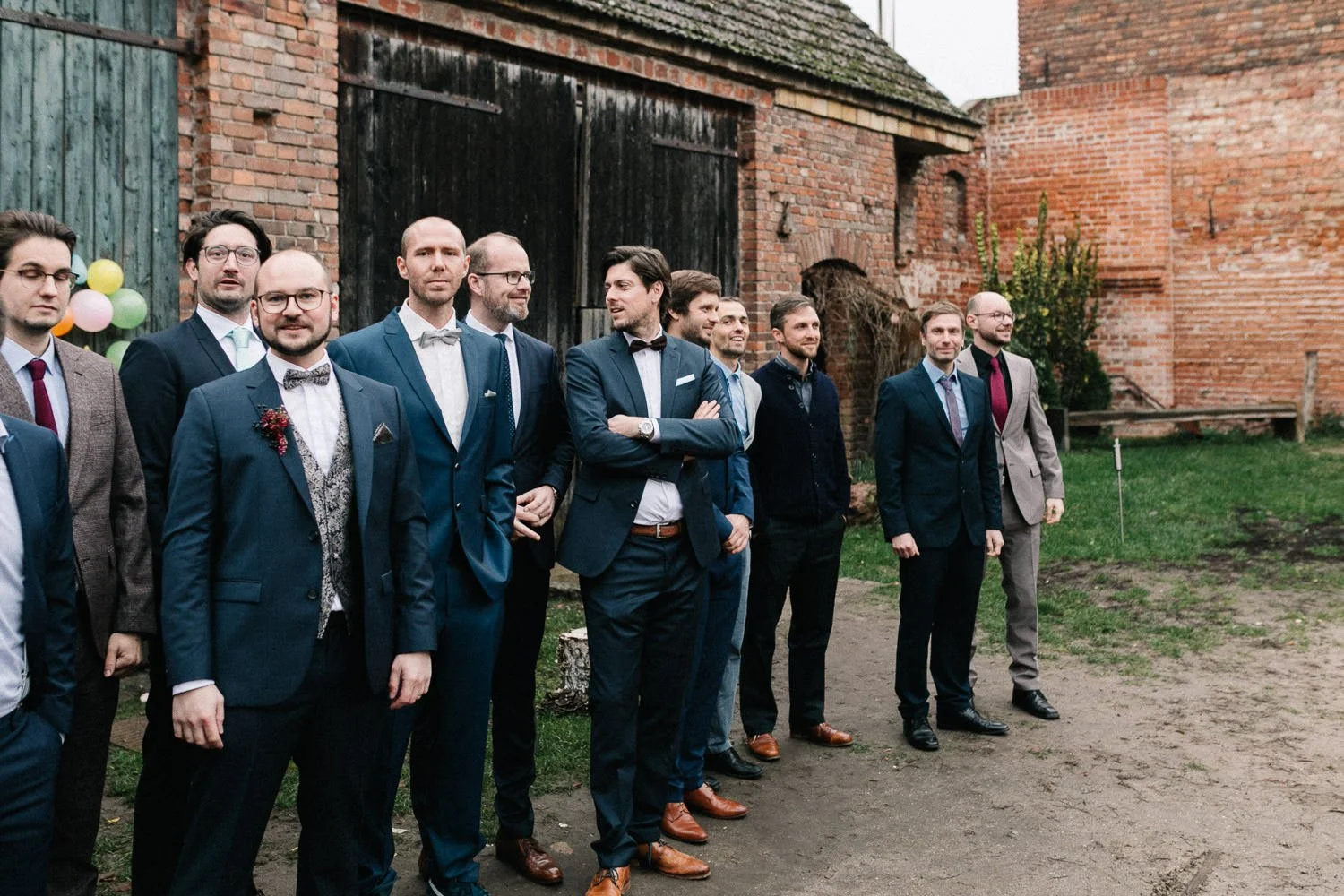 Gruppenfoto Hochzeitsgesellschaft Haus am Bauernsee Dobbrikow