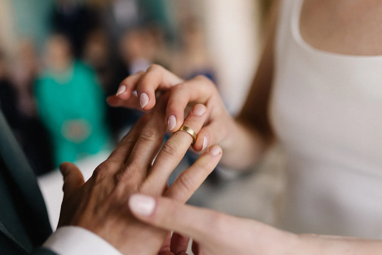 Detailaufnahme, Ringtausch