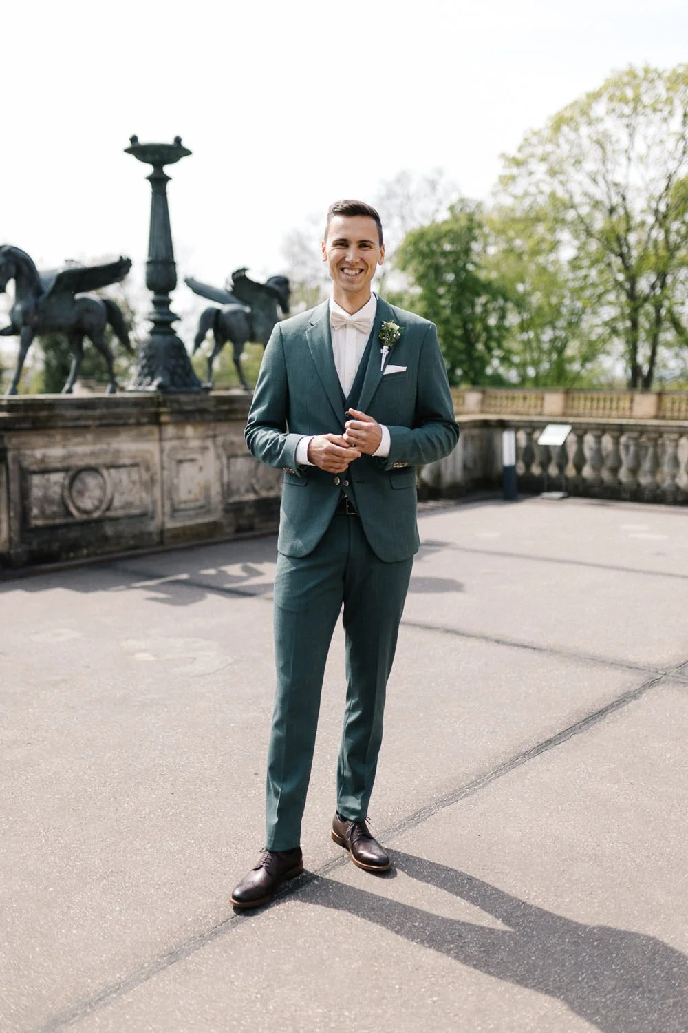 Bräutigam steht, Belvedere Pfingstberg Potsdam