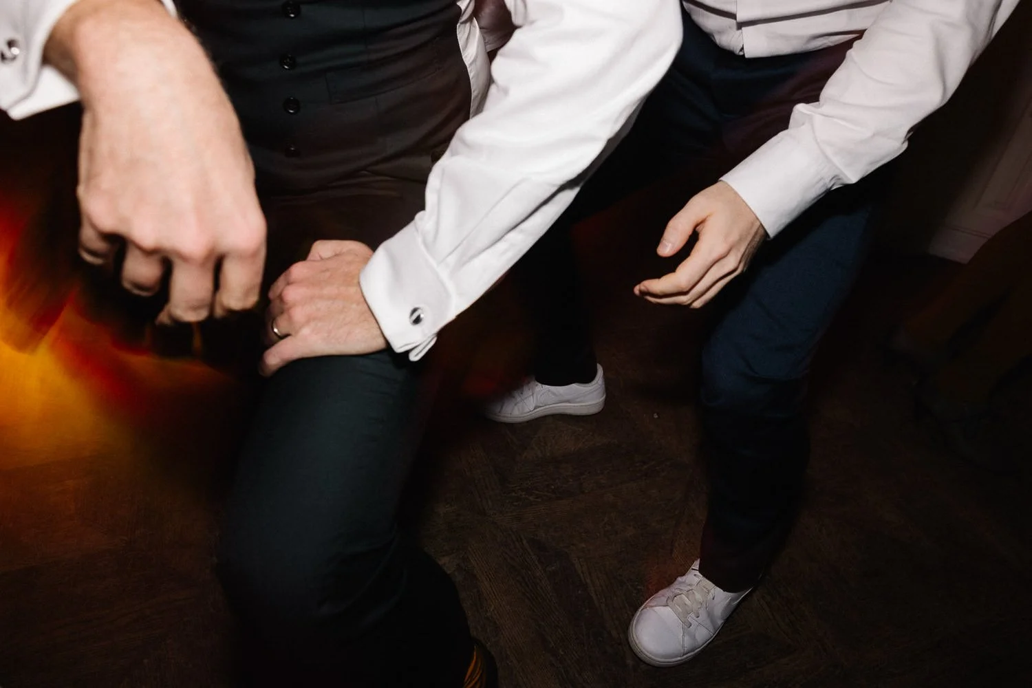 Detailfoto, Beine und Arme