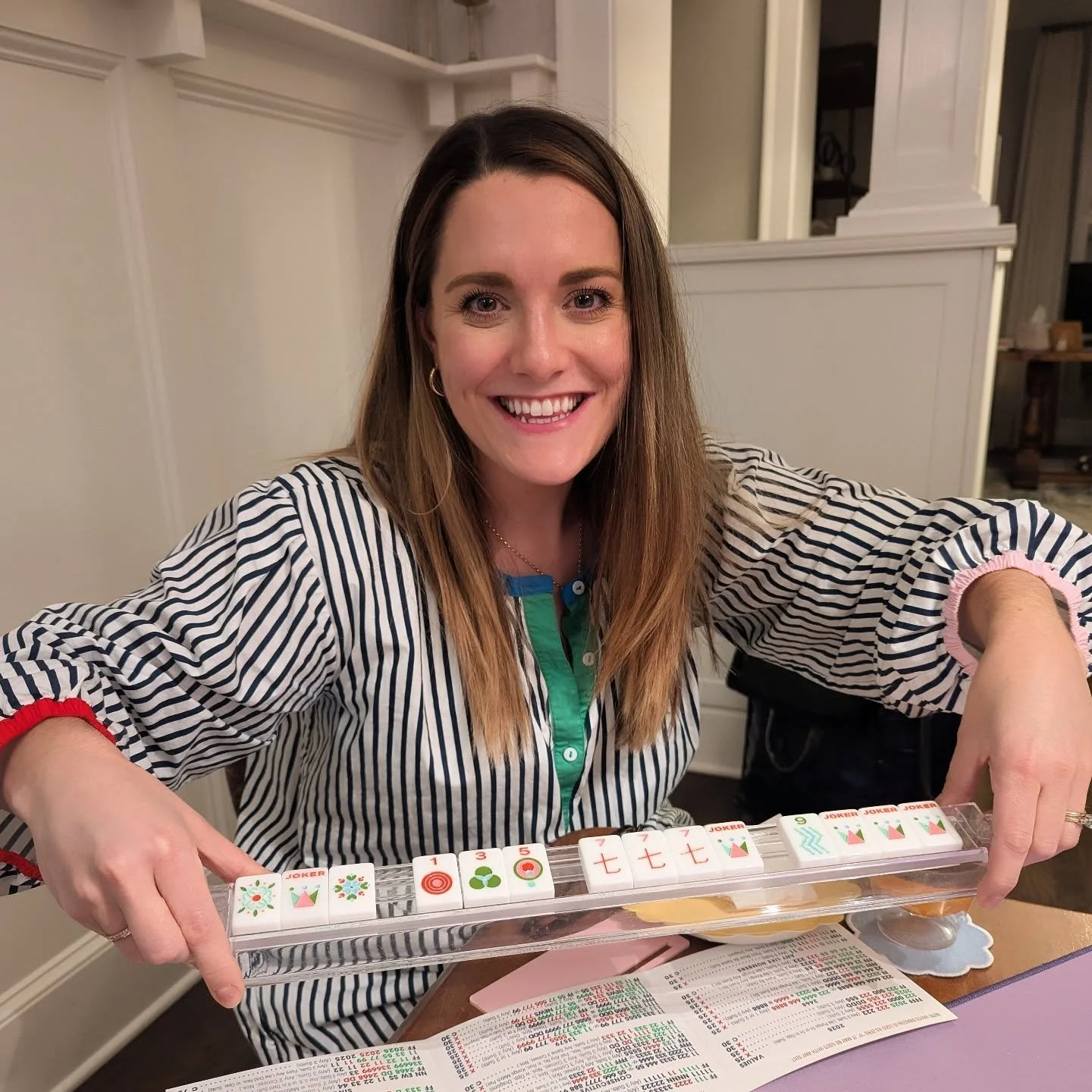 Meet Hannah! 👋 Originally from Ireland, Hannah moved to San Francisco over 10 years ago before relocating to Atlanta. After a busy day as a mum of three and a PR lead for a major tech company, Hannah loves connecting with friends over mahjong.