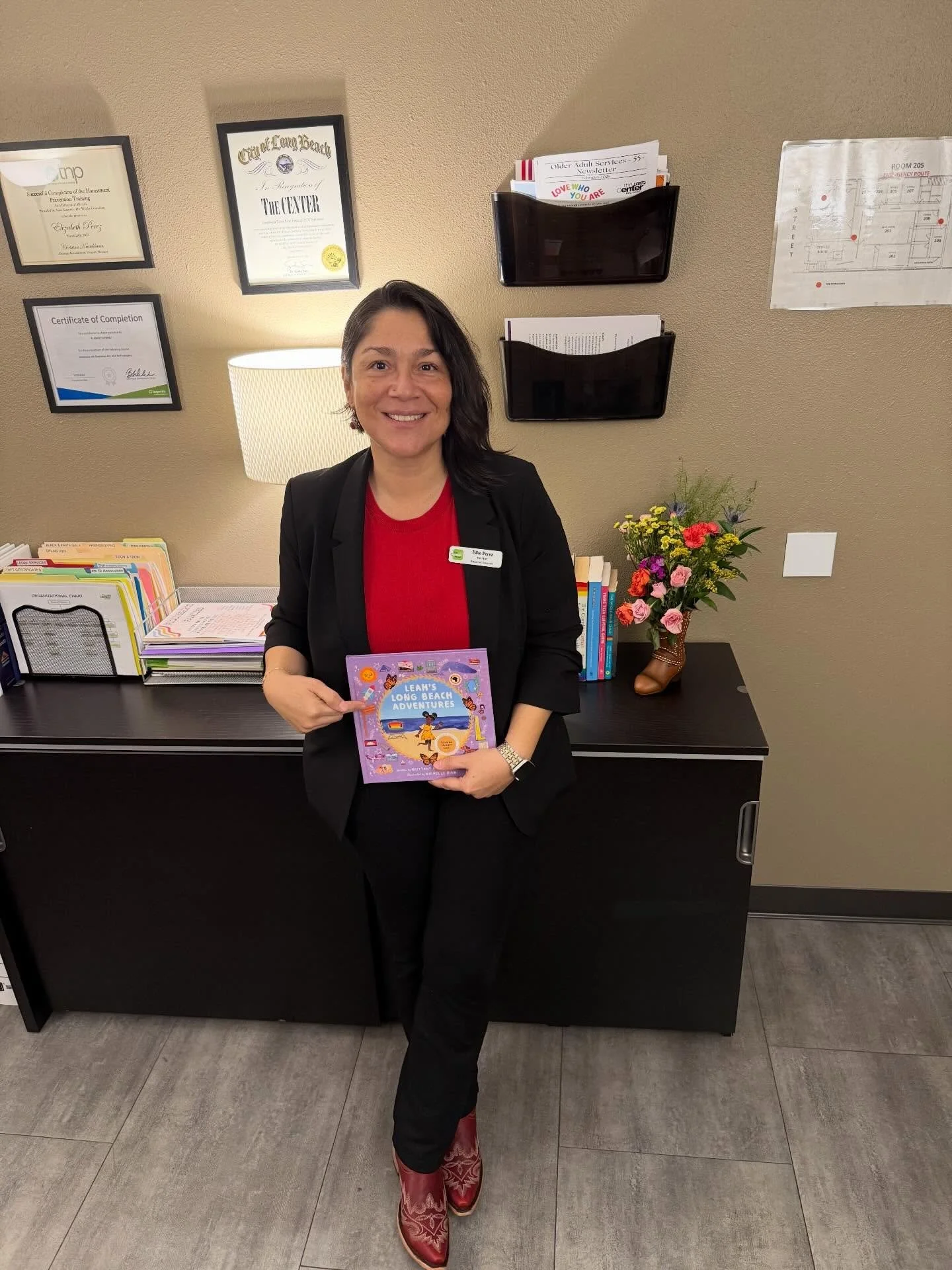 💫 This book has connected me with so many cool people across the city. I feel so fortunate to meet people making positive change in our city. 

💟 Here is one of them&mdash;Ellie Perez, the executive director of the @centerlb, who works to advance e