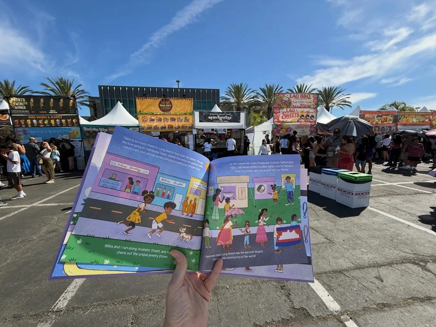 🇰🇭 I had a great time at the Cambodia Town Festival and Parade yesterday. This beautiful celebration of Cambodian New Year and culture with traditional dancers, music, food, and Khmer artisans happens every April in Long Beach.

I love seeing all t