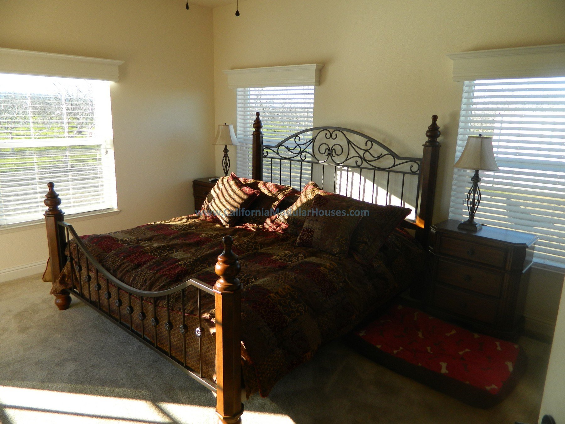 The_Gustine_00027.jpg