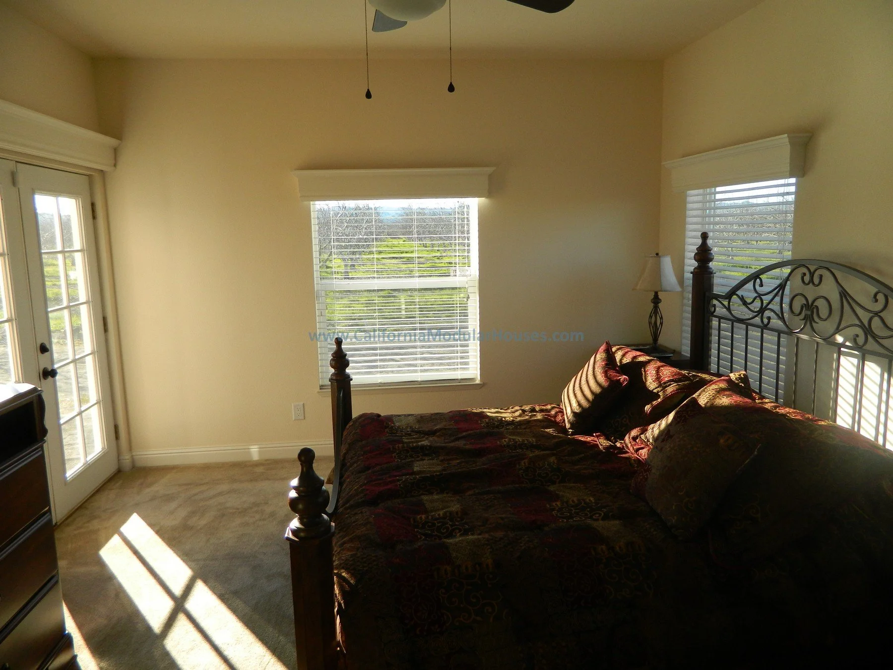 The_Gustine_00039.jpg
