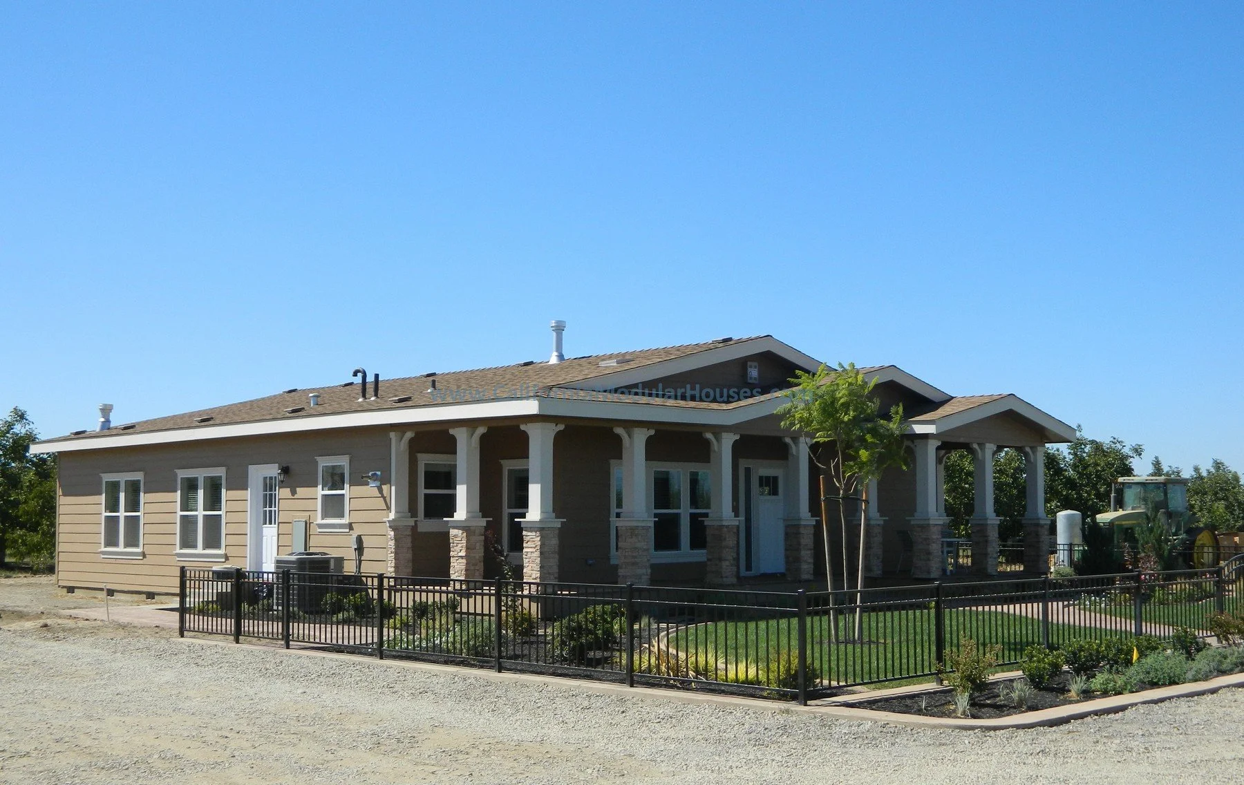 The_Gustine_00001.jpg