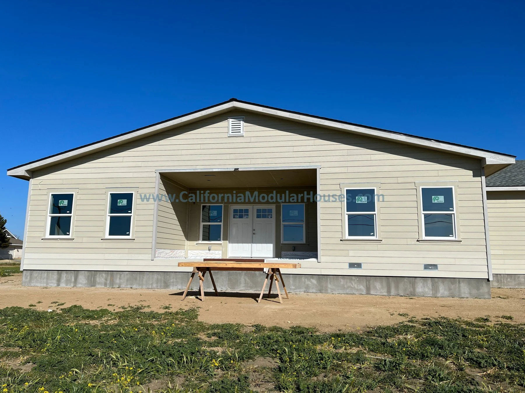 Image B exterior of a modular home that has 3 bedrooms and 2 bathrooms California modulars CA prefab