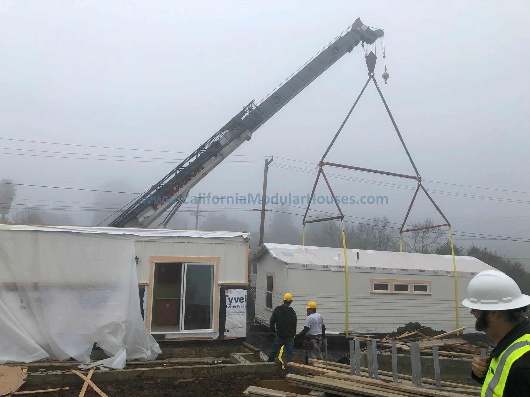 The on-site construction and crane set of this modular home and the ADU by the project general contractor.  The Accessory Dwelling Unit and house were built in Contra Costa County, CA.
