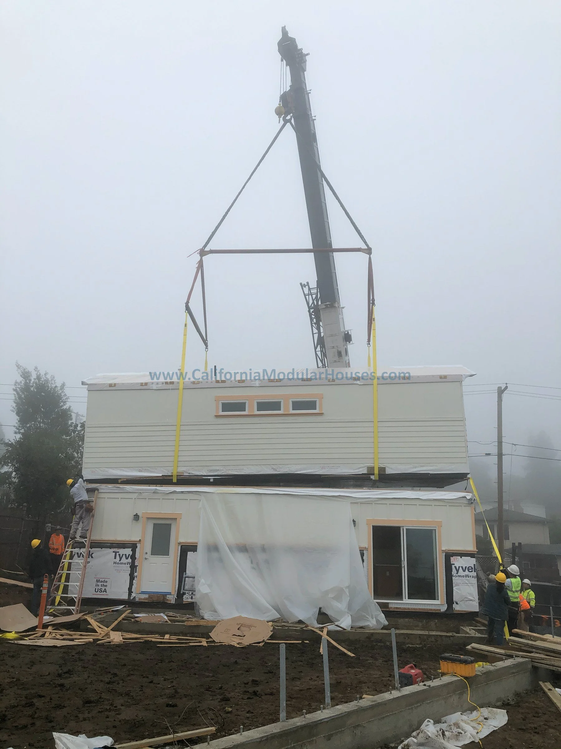 Prefab modular house and prefab modular ADU.  Built in Crockett.  This is the on-site crane set performed by the client's General contractor.  California modular.  Modulars CA.  Factory Built Housing.  New home.