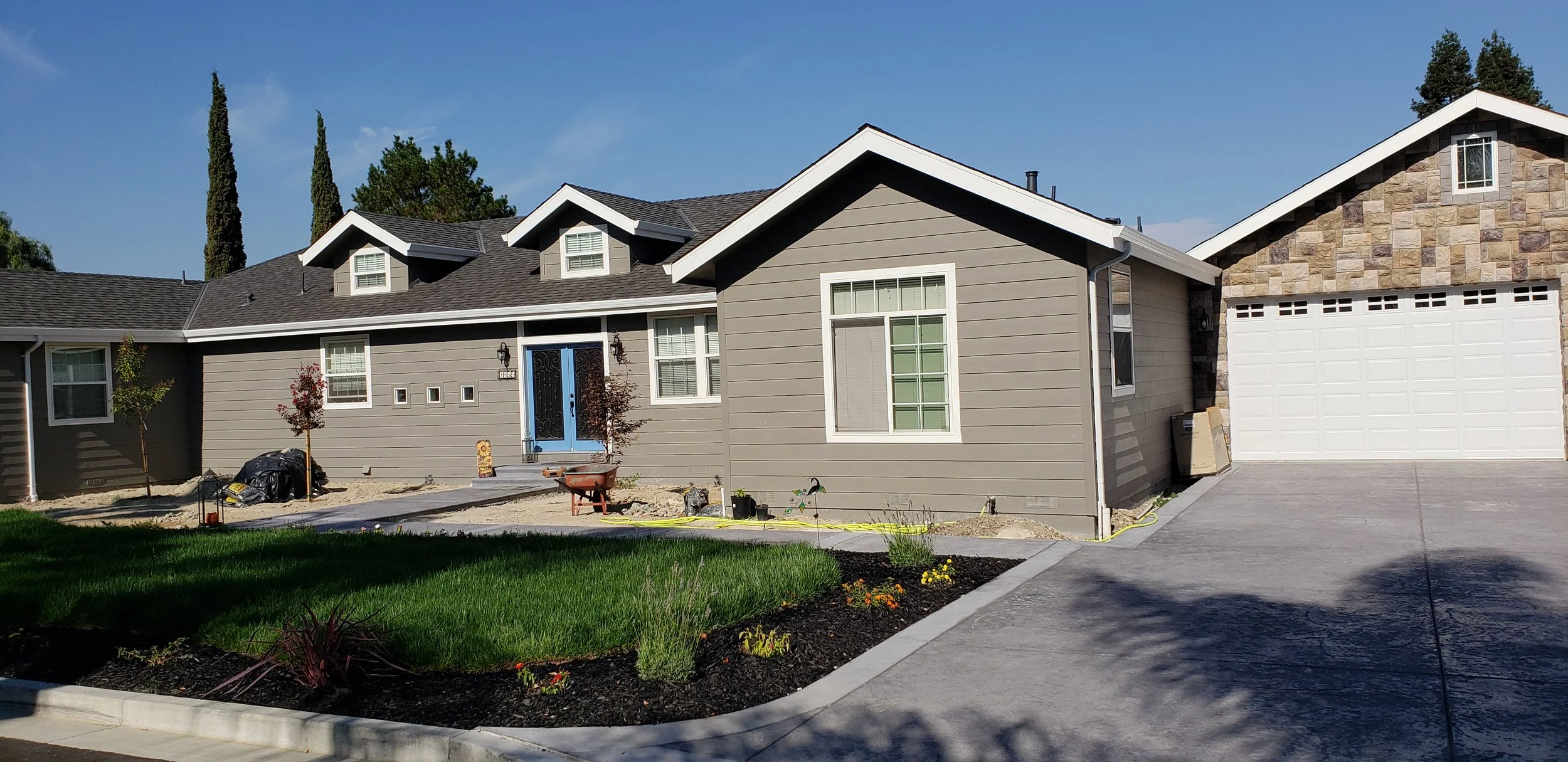 The Hollywood Entertainer Extreme Custom Designed Prefab Modular ...