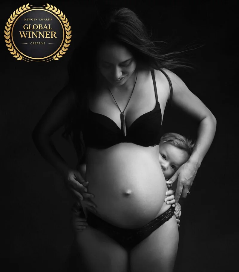 Can Partners and Children Join Maternity Photos?