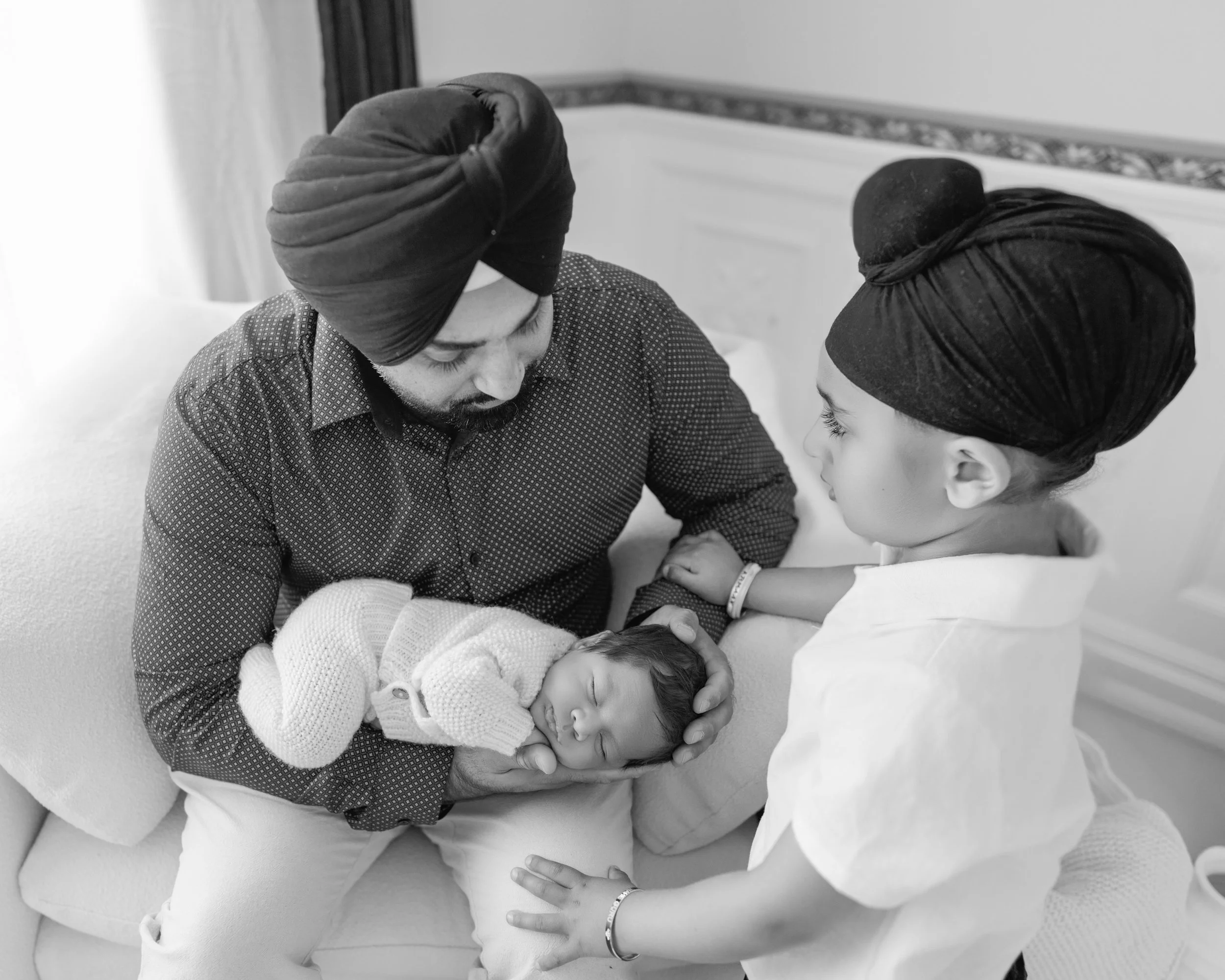 dad-newborn-sibling-lifestyle-auckland.JPG