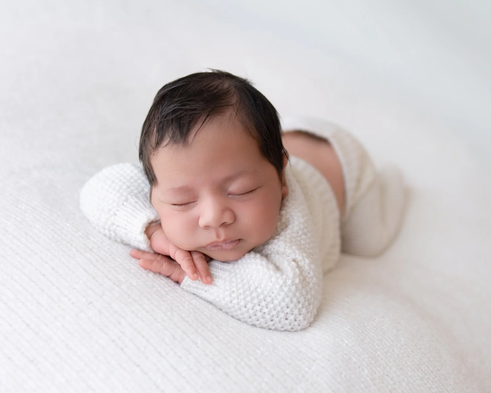 natural-newborn-portrait-auckland.JPG