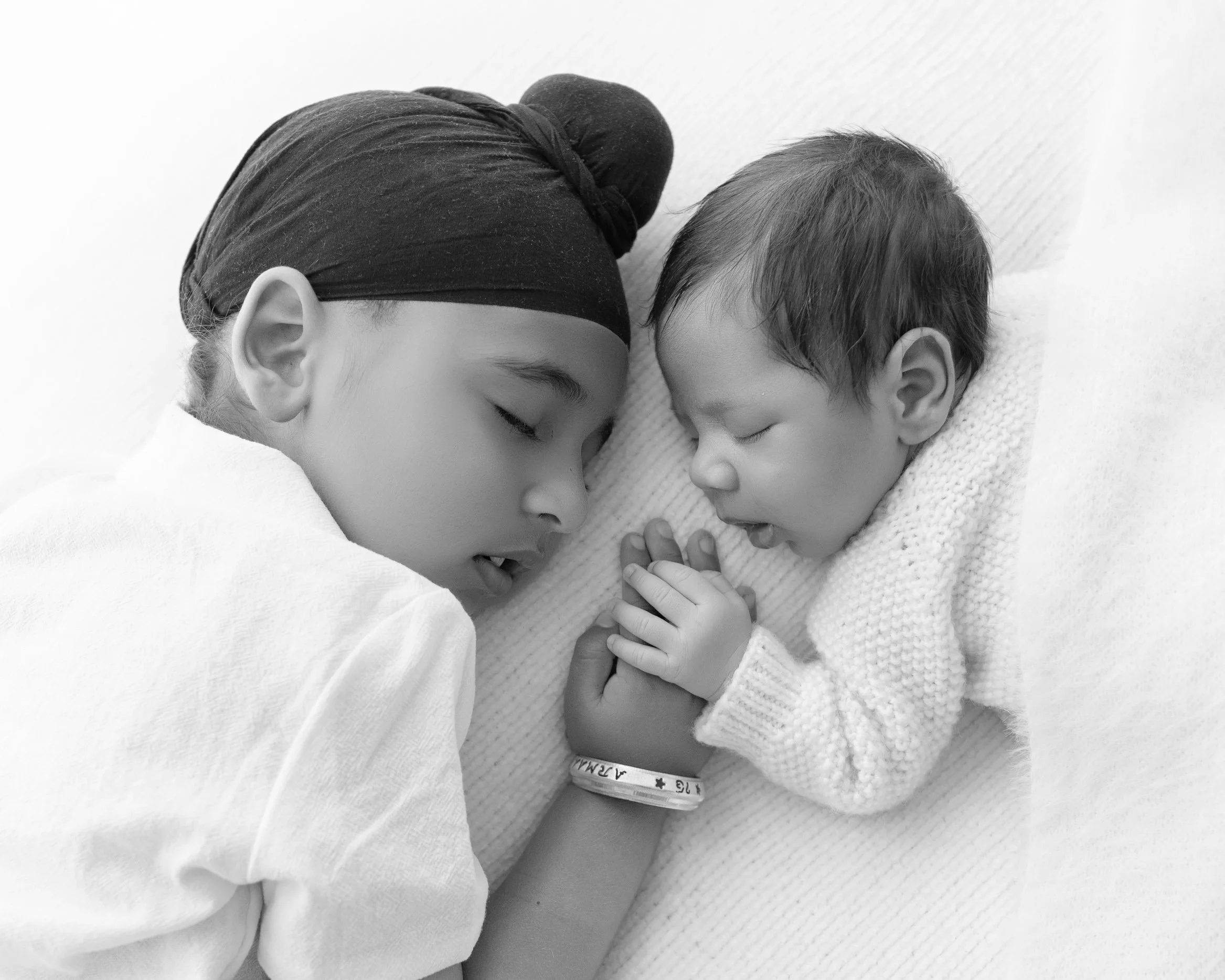 newborn-baby-sibling-portrait-auckland.JPG