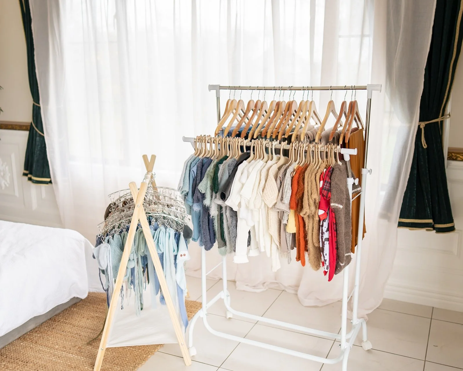 Baby and children’s client wardrobe available for milestone and family photography sessions in Auckland.