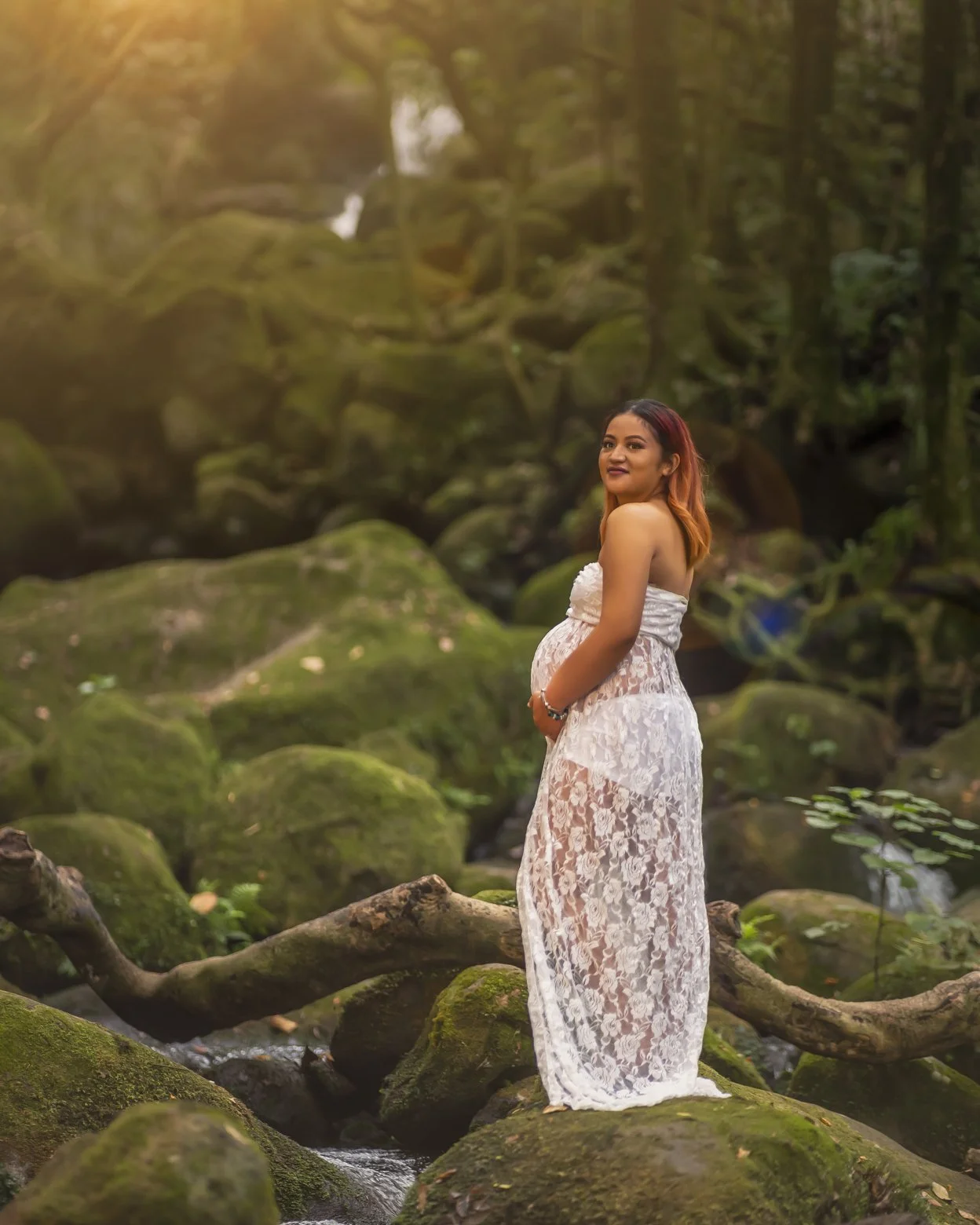 Maternity photographer Auckland