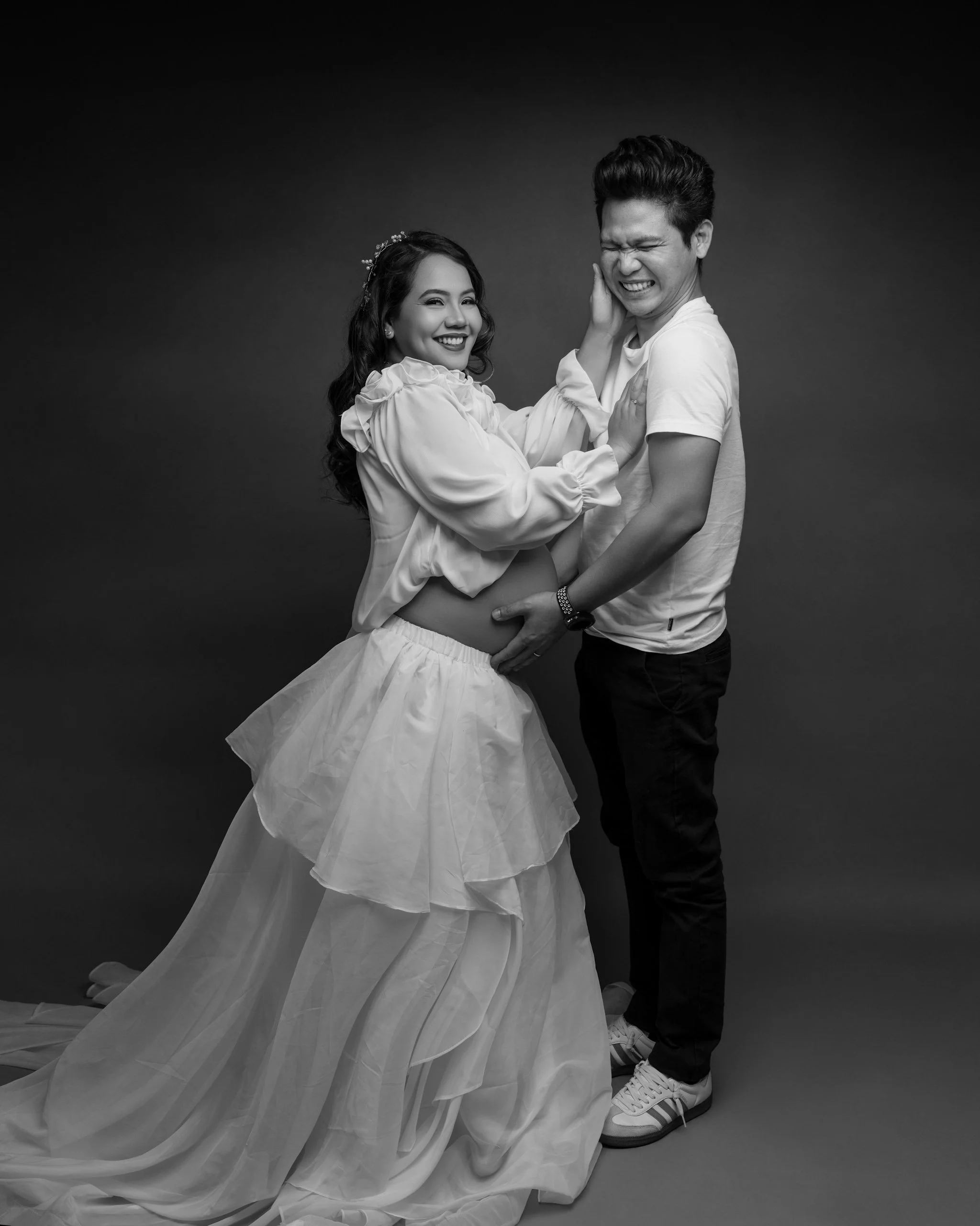 Maternity photographer Auckland