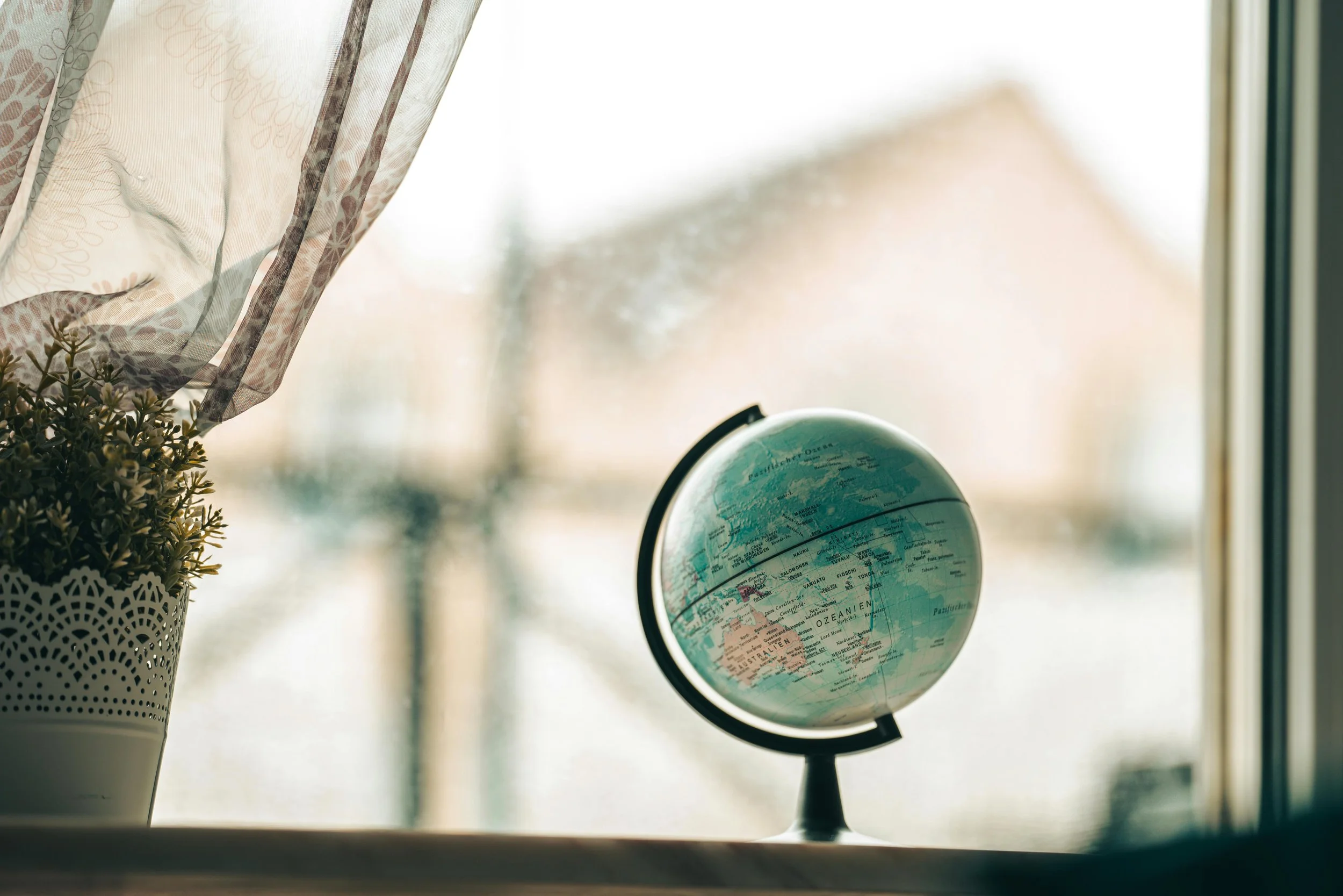 agent vs. ai: Why book a travel advisor?
