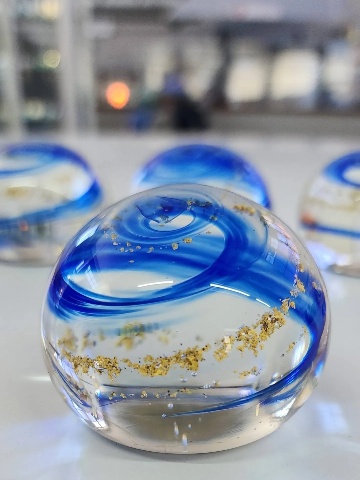 ⚡️ GIVE AWAY TIME ⚡️

Pretty simple really..

- Tag 3 people 

- Make sure your following the PolishandPan.nz instagram page

Winner receives 👑

A paper weight containing .5 grams of authentic Westcoast gold inside (gold worth $130 alone), manufactu