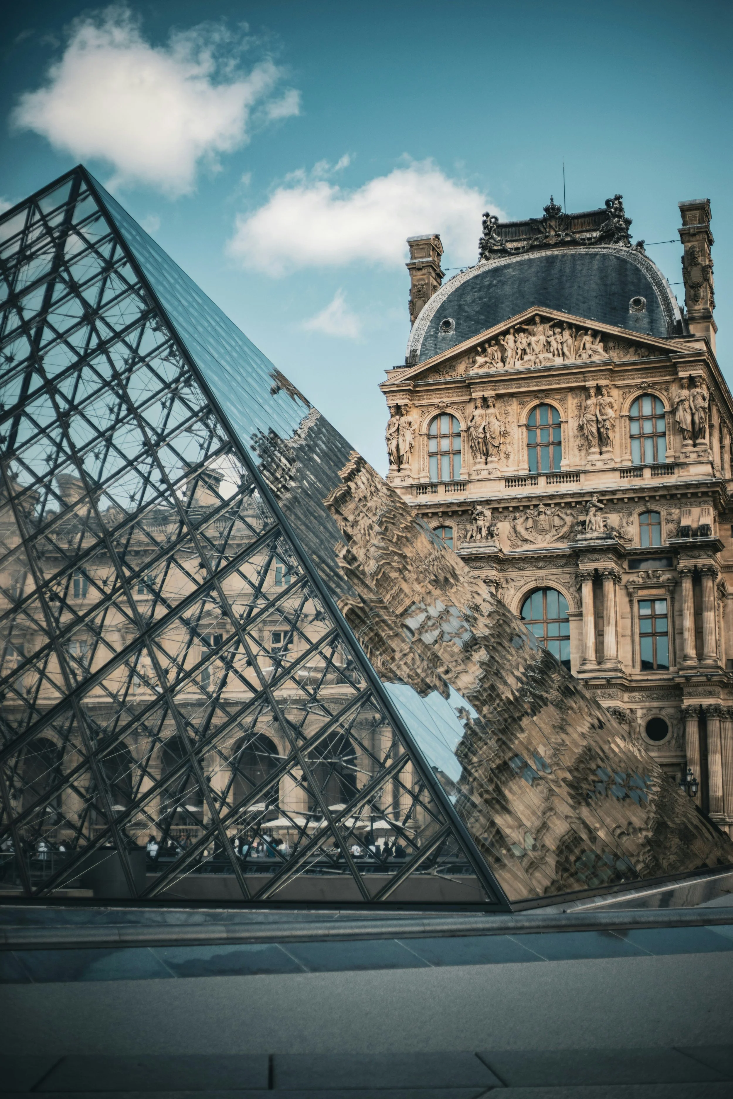 Paris Essentials: The Louvre and Eiffel Tower
