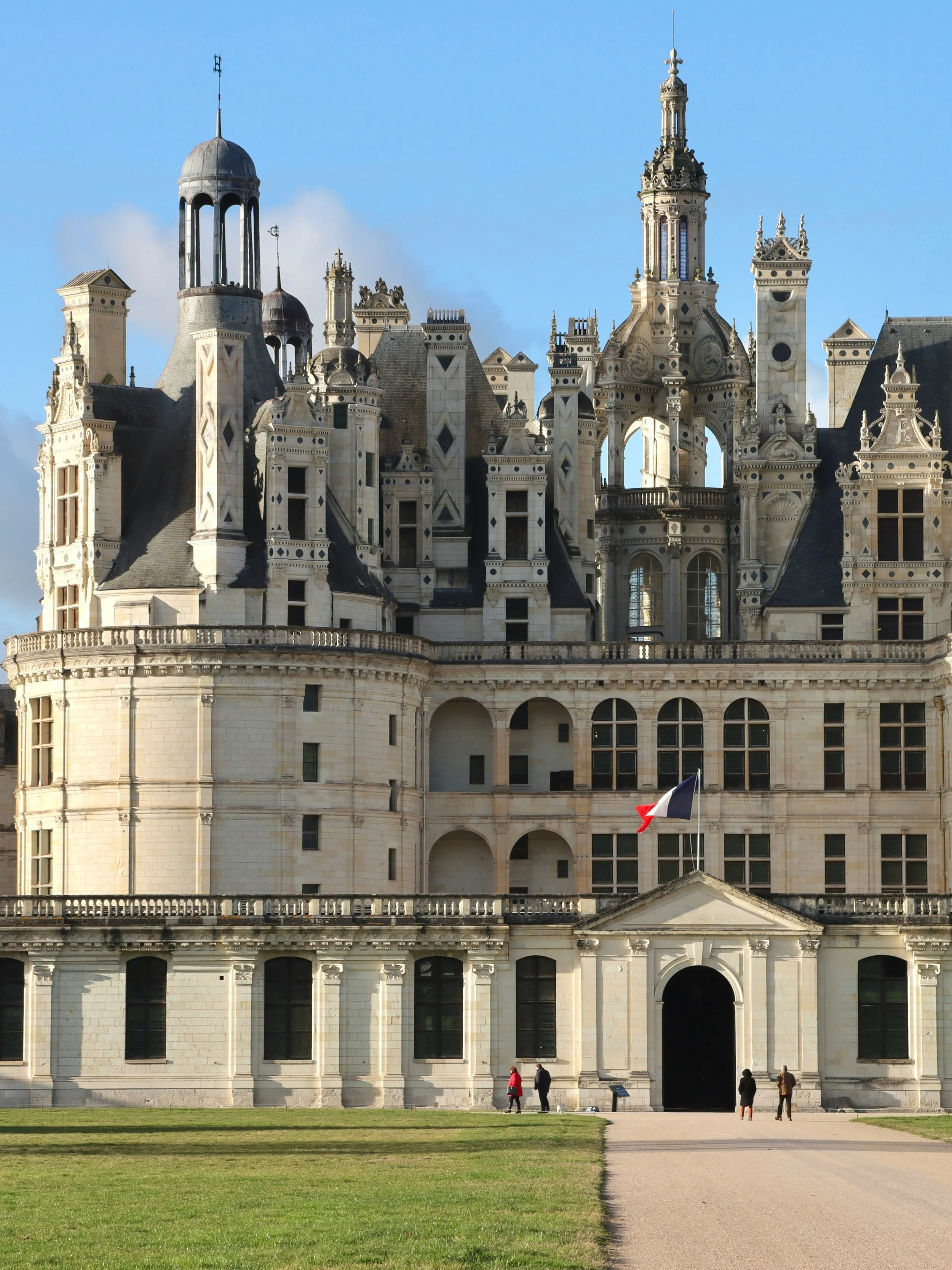 The Loire Valley Châteaux: Renaissance Splendor Along the Royal River