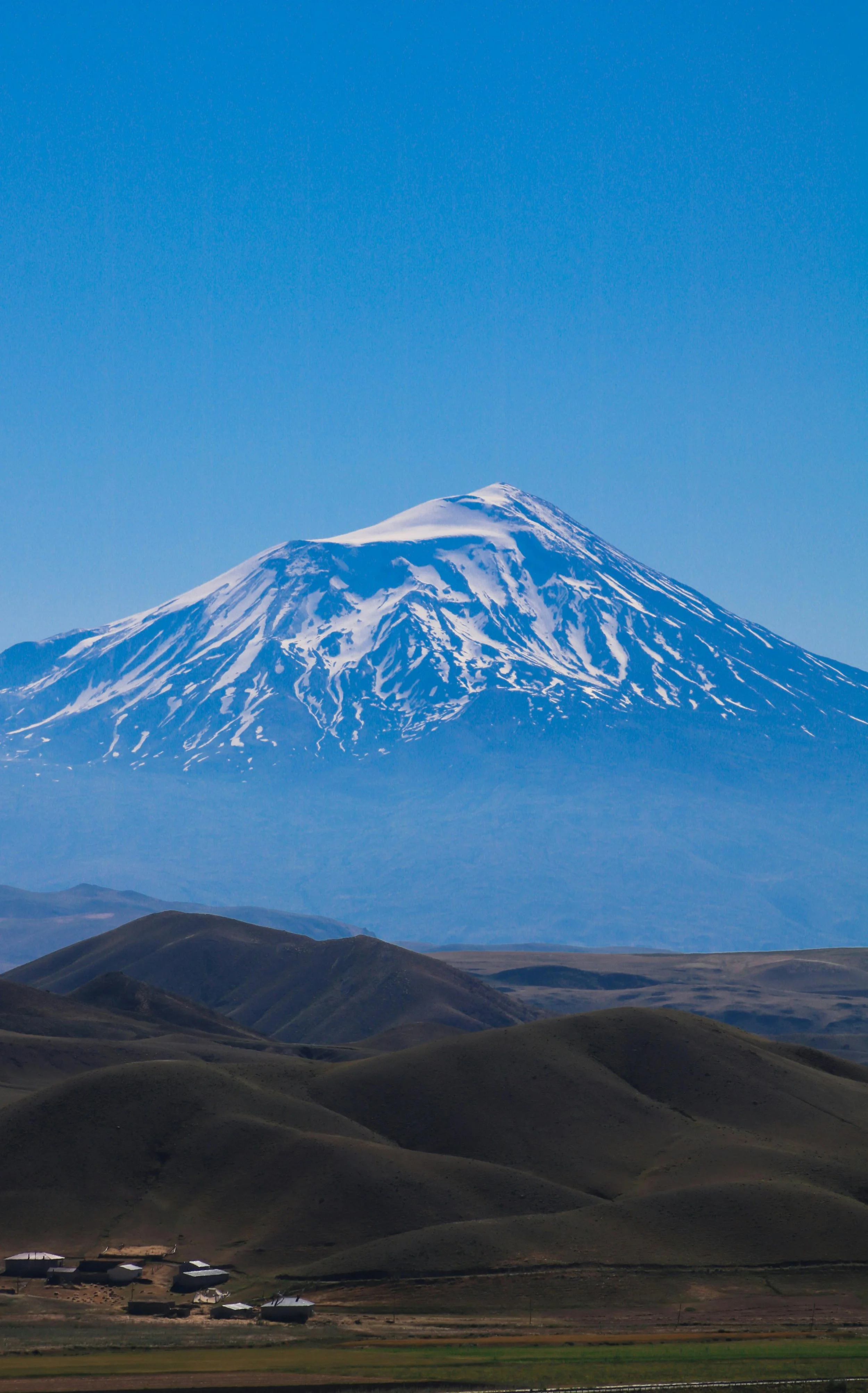 Mount Ararat: Sacred Peak at the Convergence of Nations and Mythologies