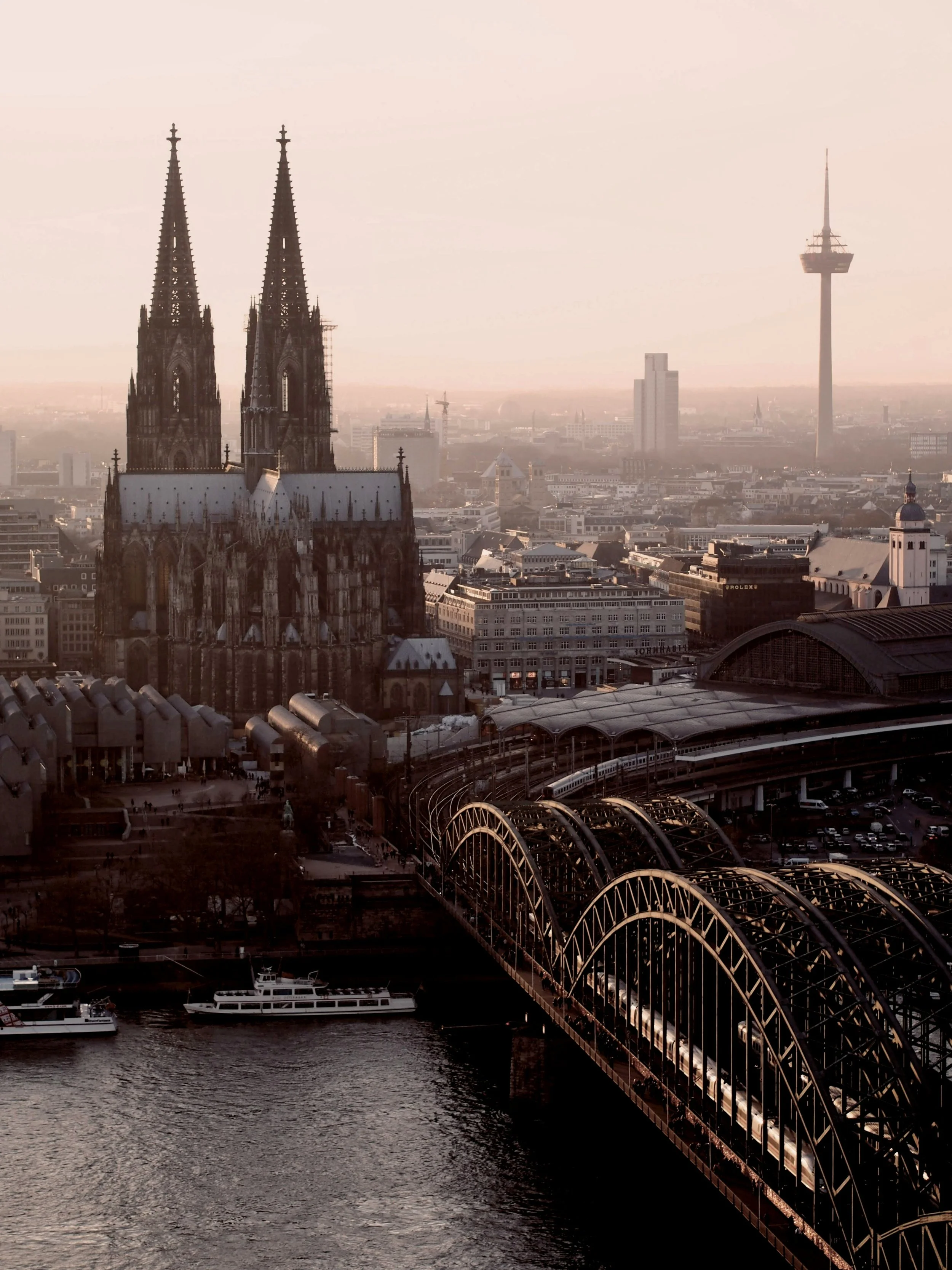 Cologne Cathedral: Gothic Masterpiece and Pilgrimage Site