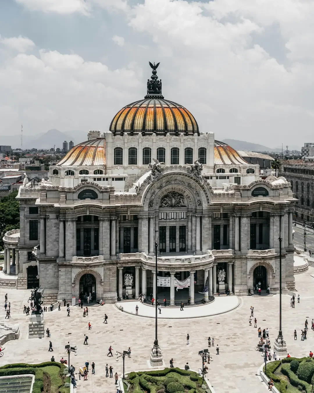 Tenochtitlán Unveiled: Navigating the Sinking Layers of Mexico City’s Urban Soul