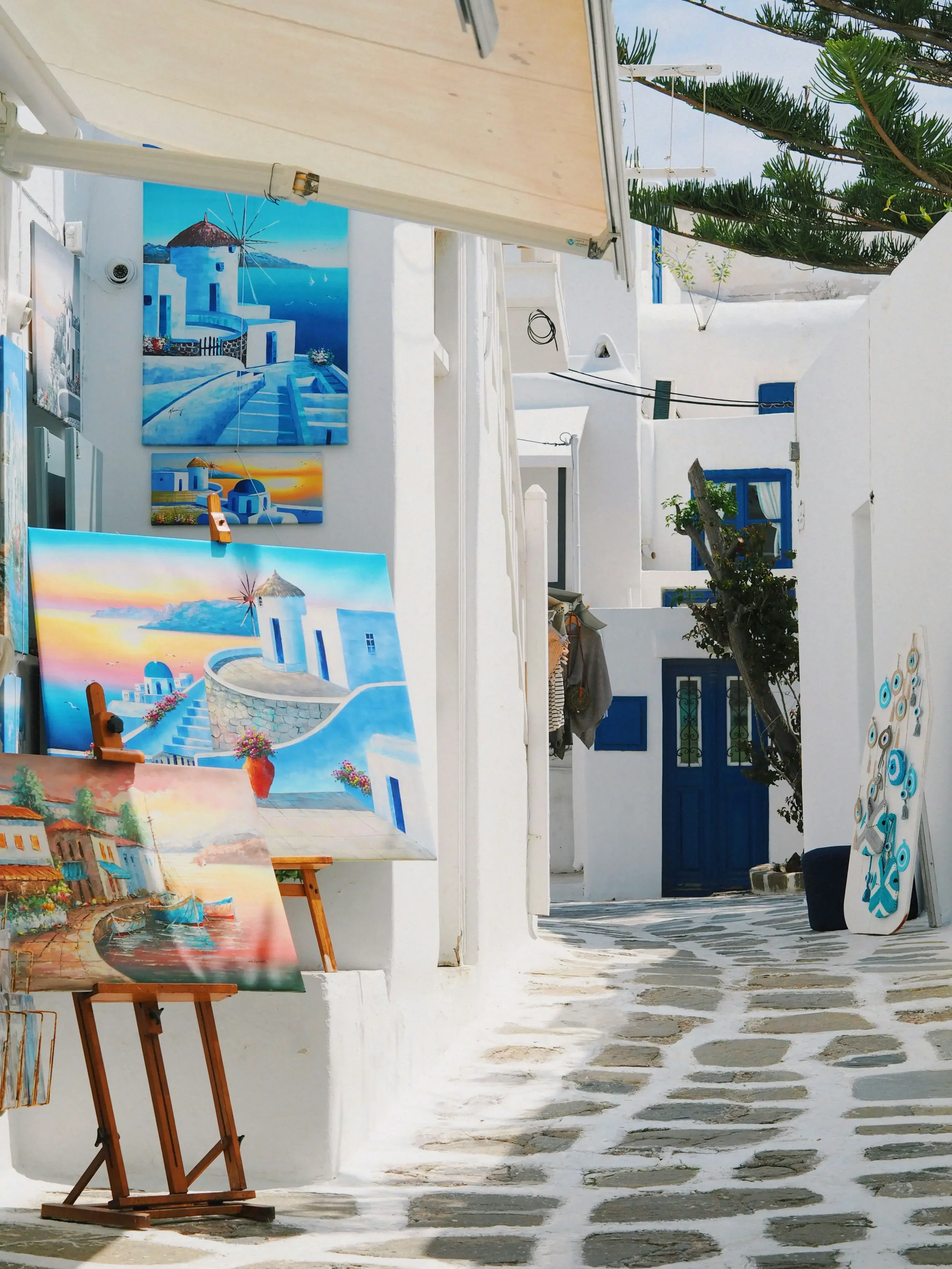Mykonos: Glamorous Gateway to the Cyclades