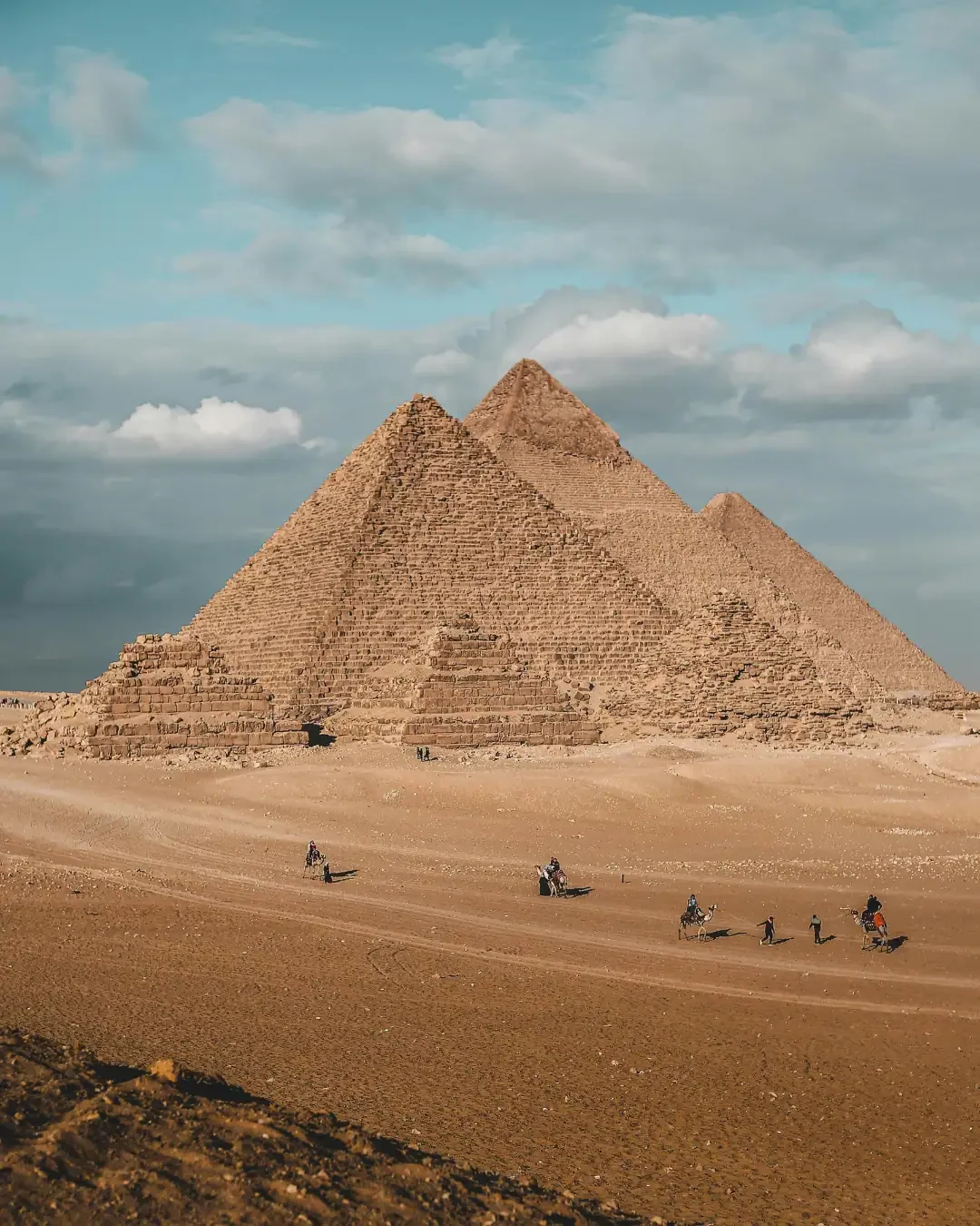 The Pyramids of Giza: Last Wonder of the Ancient World