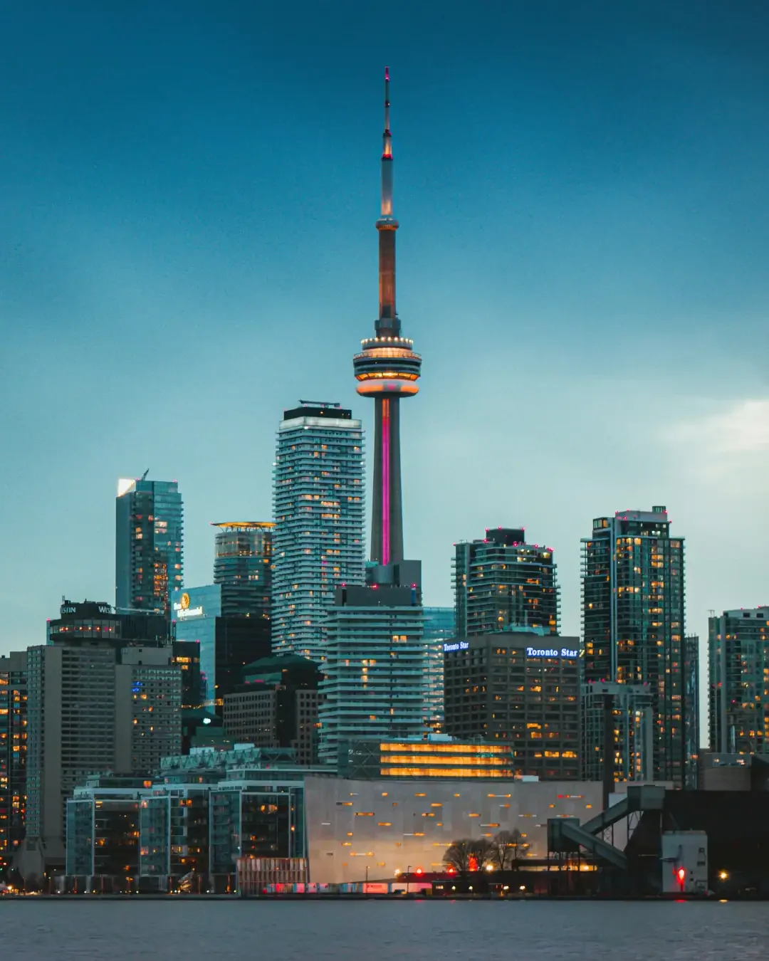 Toronto and the CN Tower: Vertical Icon of a Horizontal City