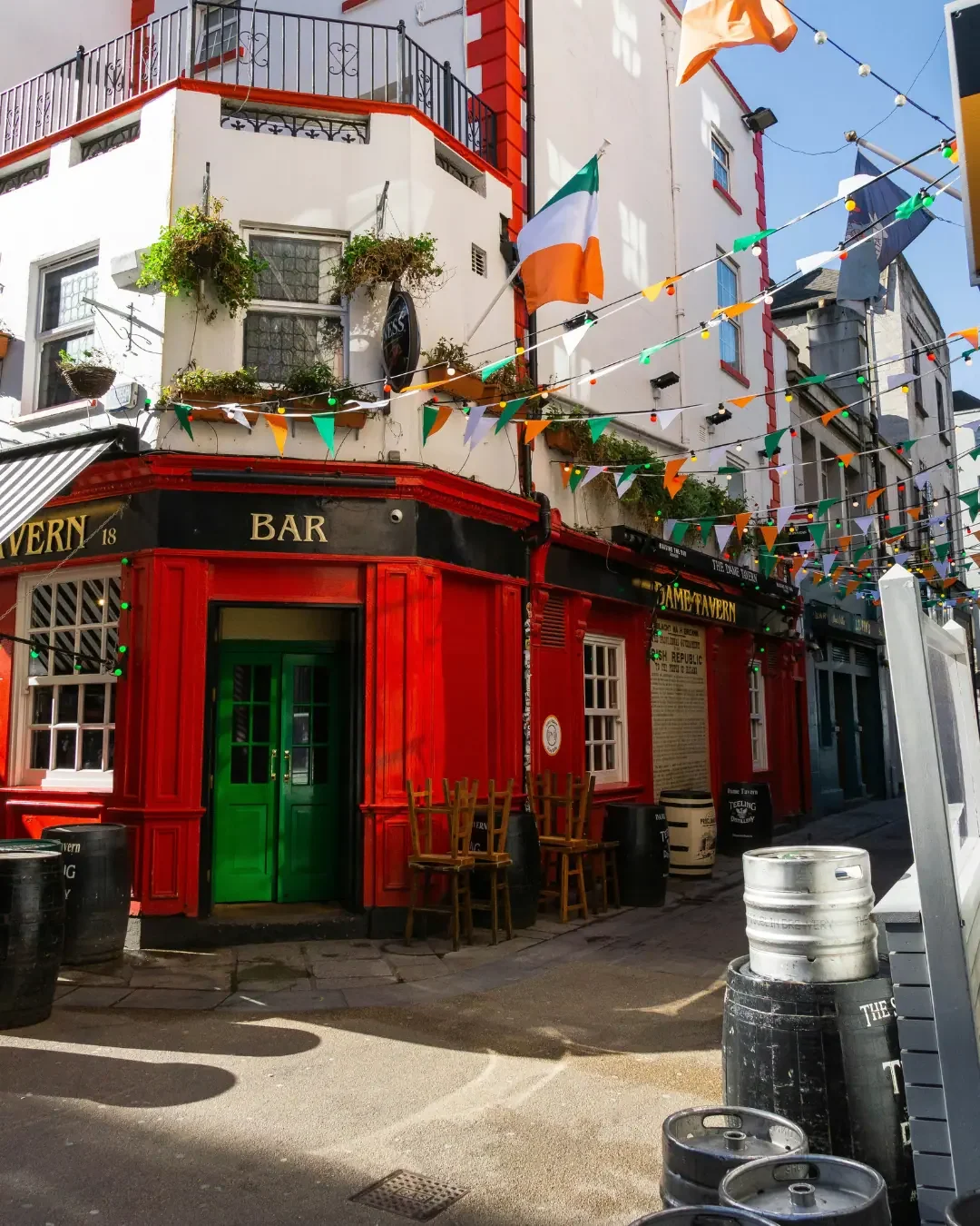 The Irish Pub as a Social Institution Disguised as Leisure