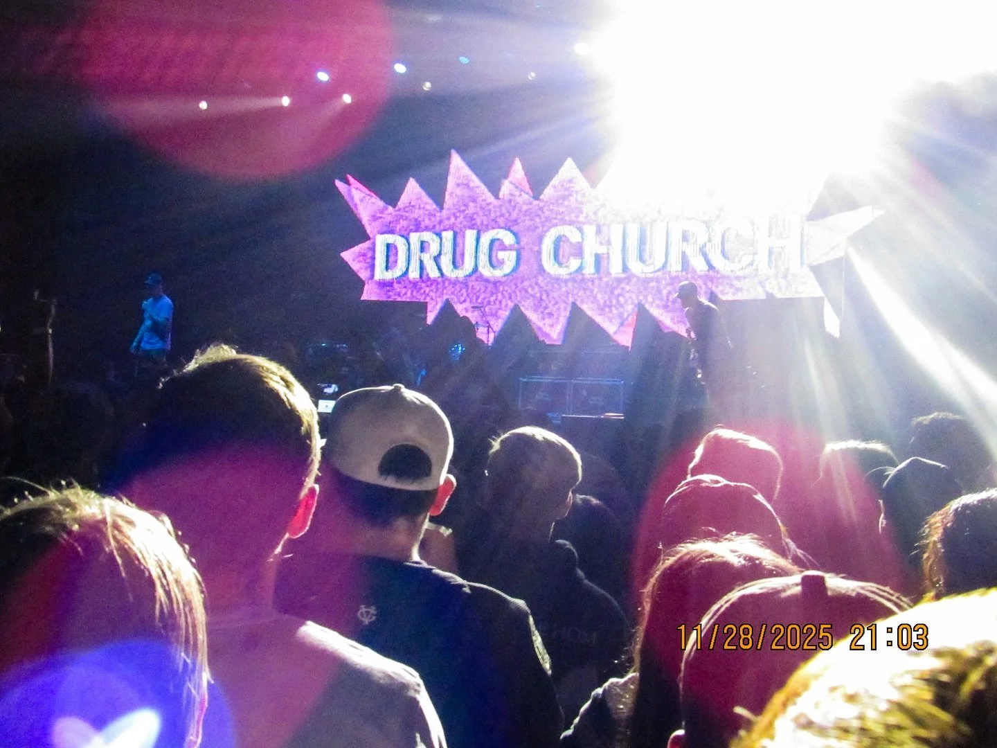 does this shoot raw?

canon powershot SX530 

mission ballroom, denver :)