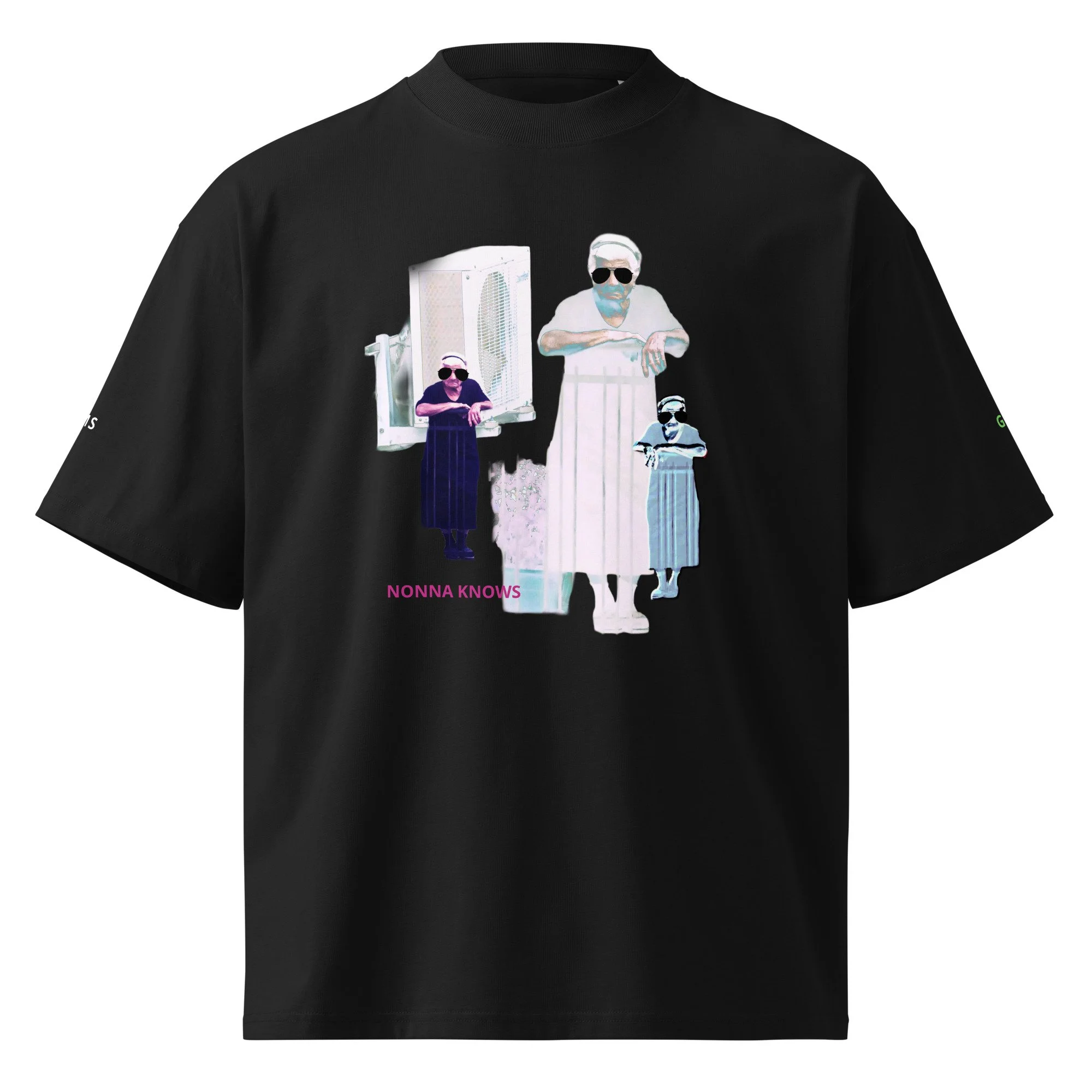 'NONNA KNOWS' ORGANIC T-SHIRT