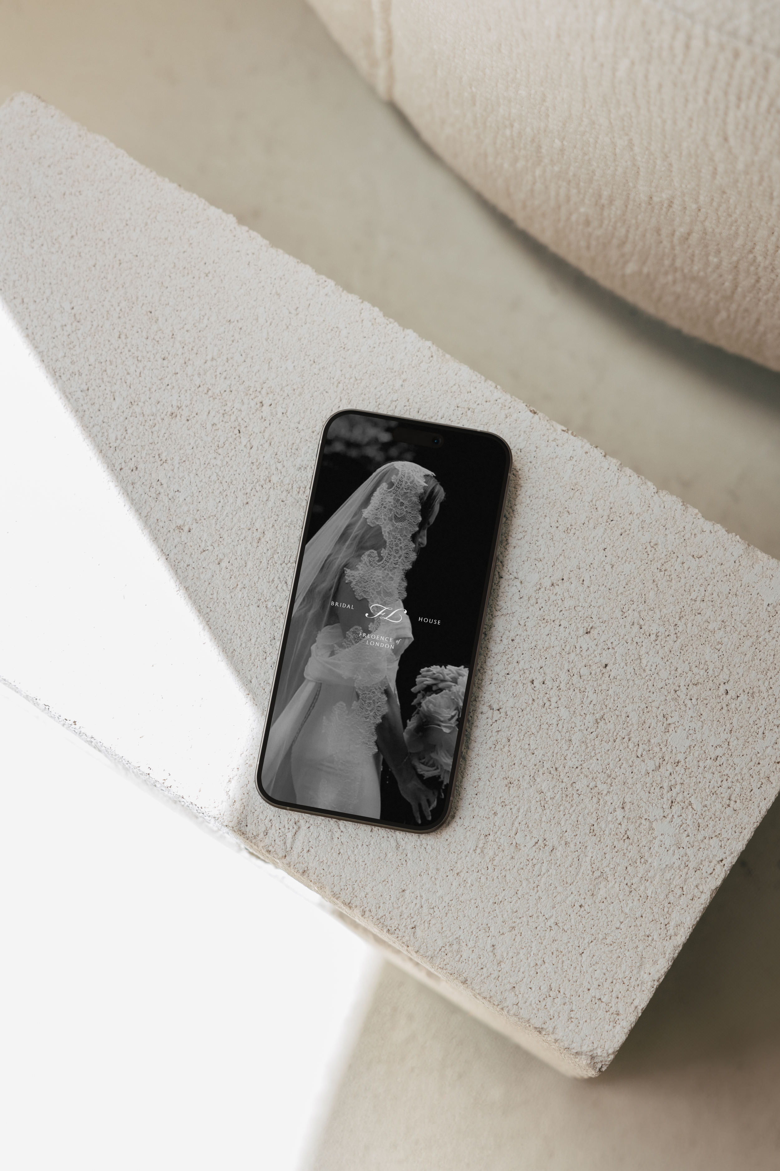 Flo Bride Ihpone.png