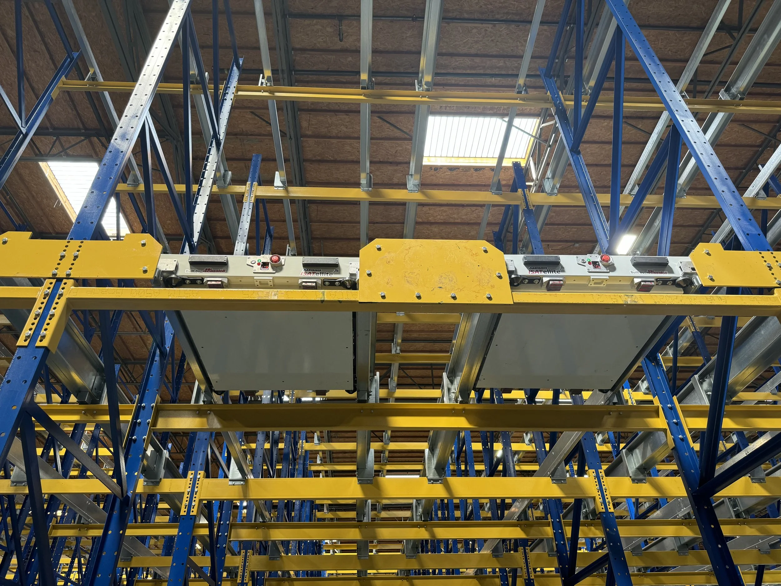 Interior view of a warehouse with a A/S shuttle pallet system.