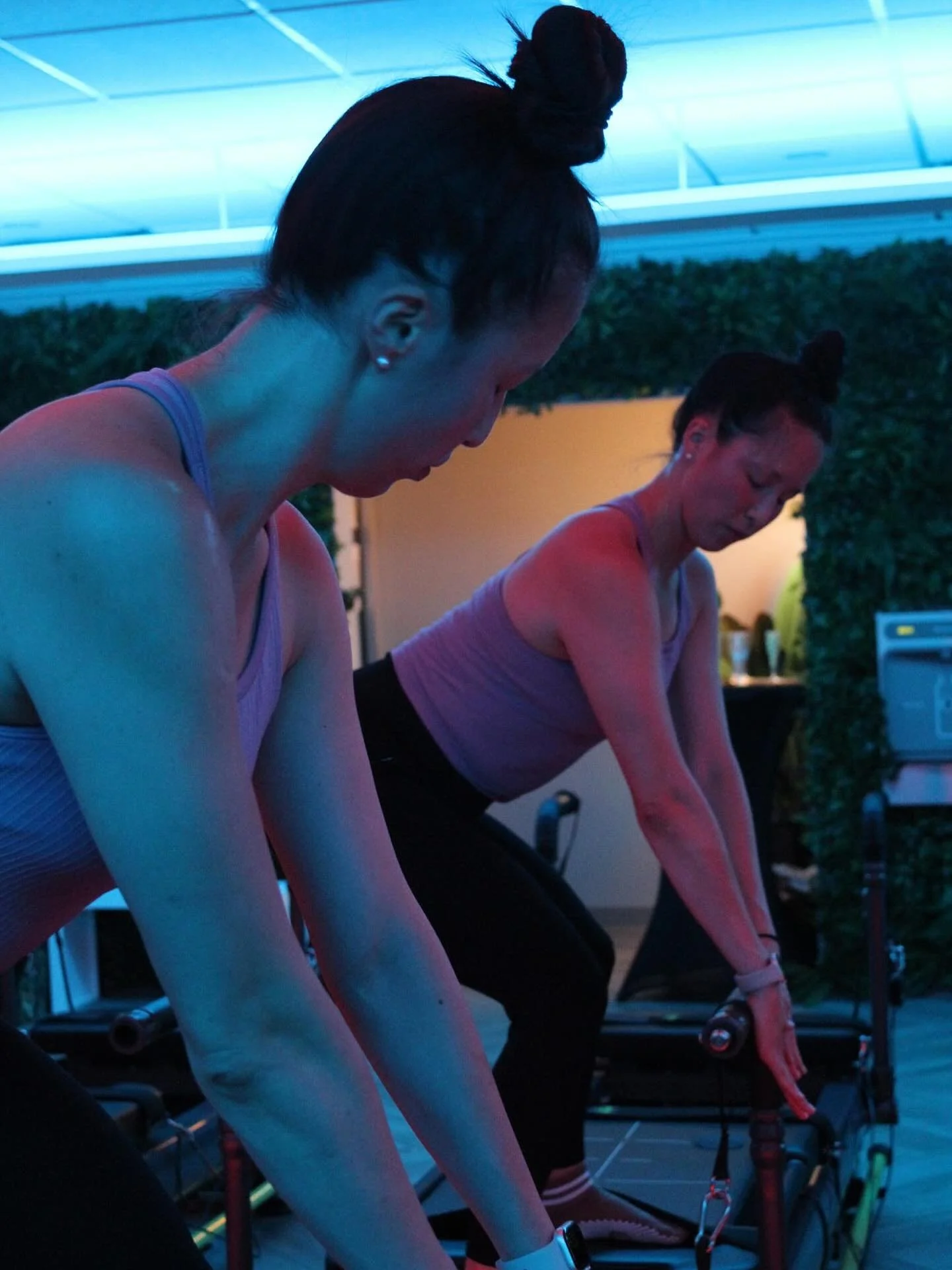 The last 15 seconds of a move are all mental. What piece of motivation are you repeating to yourself to get through the end? Share it with someone else in the comments 💛