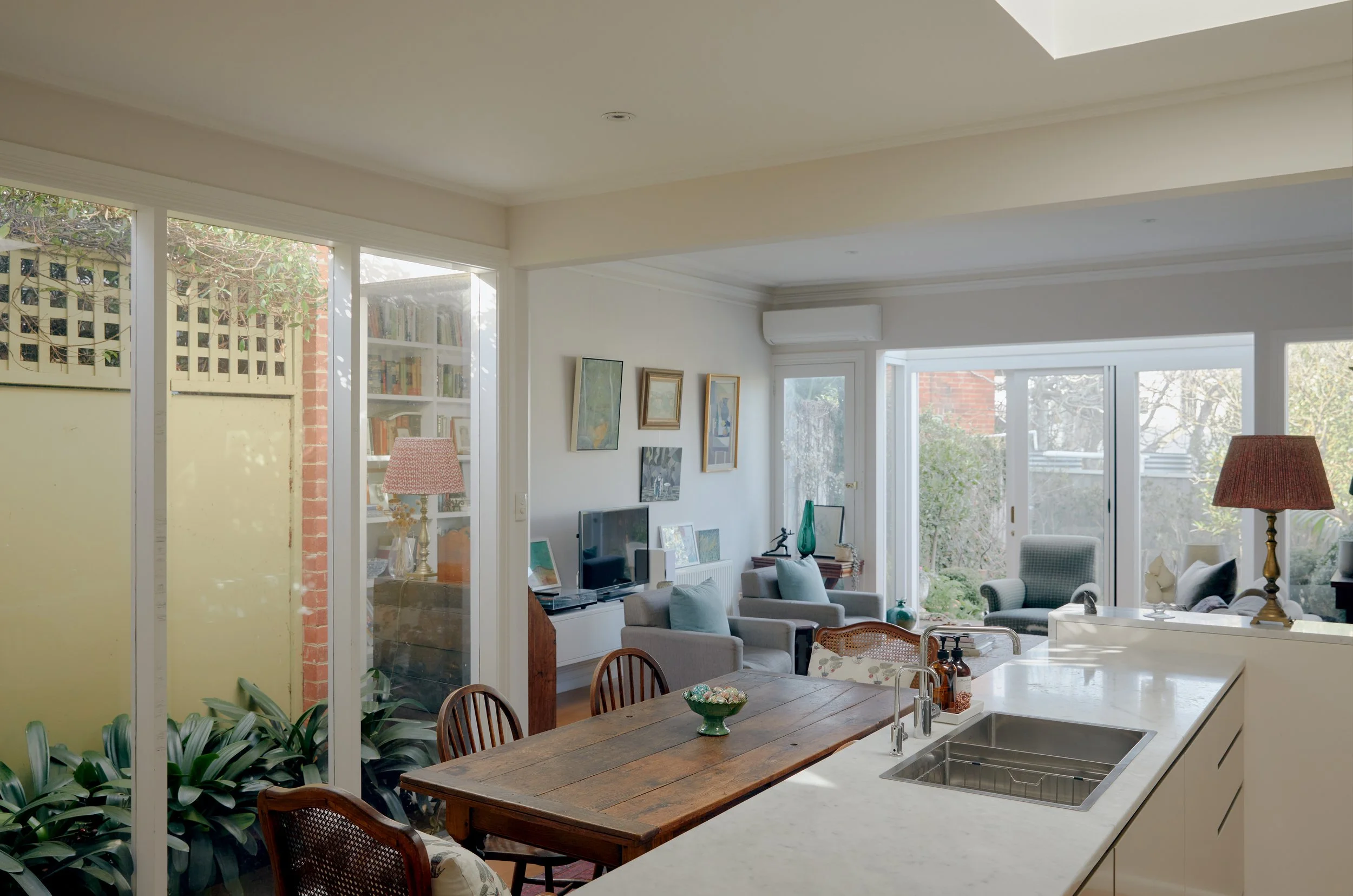 Onra_Clifton Hill LR 4.jpg