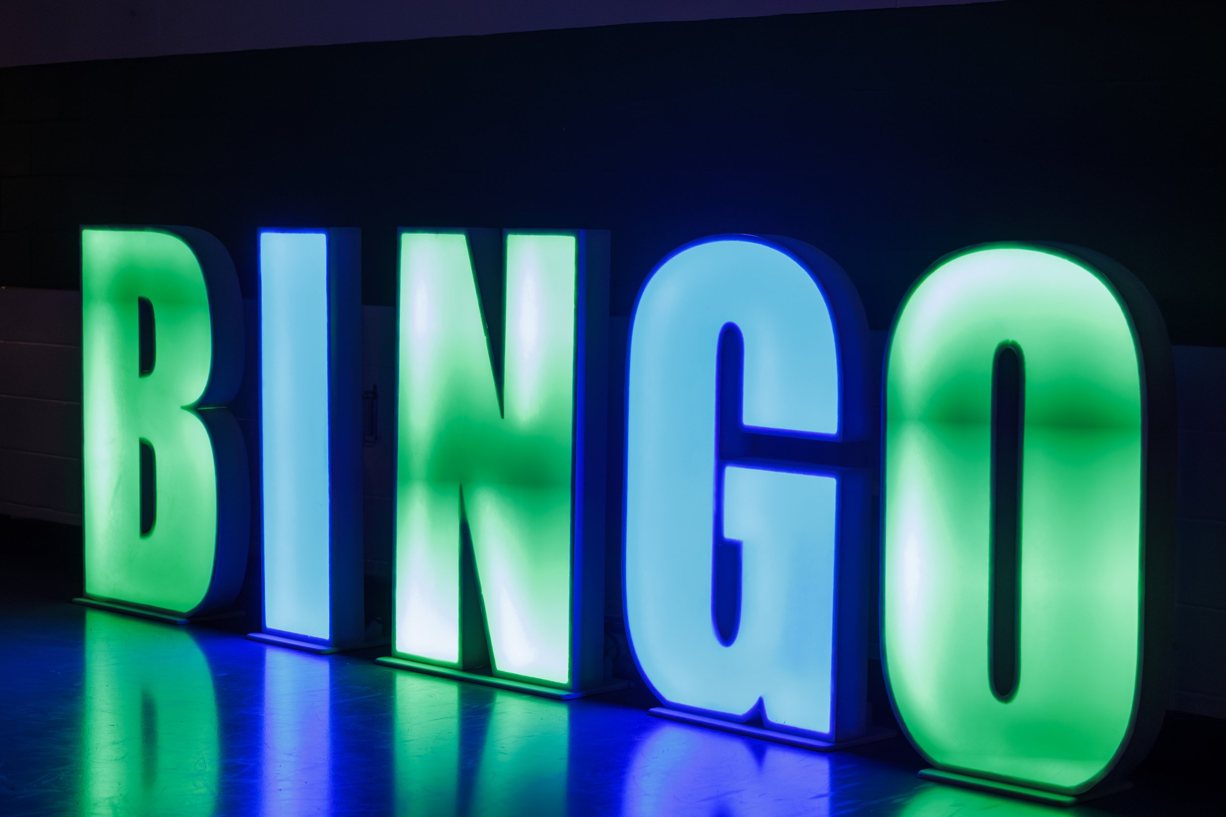 20251003_kj_homecoming neon bingo4.jpg