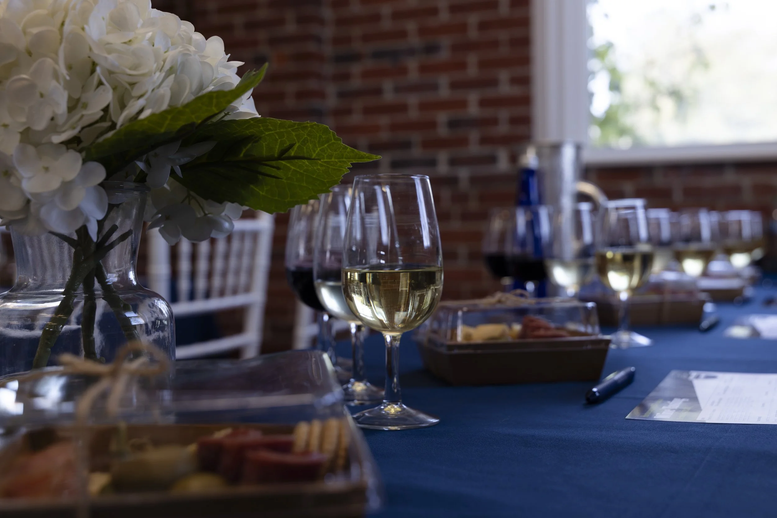 20251004_tma_reunion wine tasting3.JPG